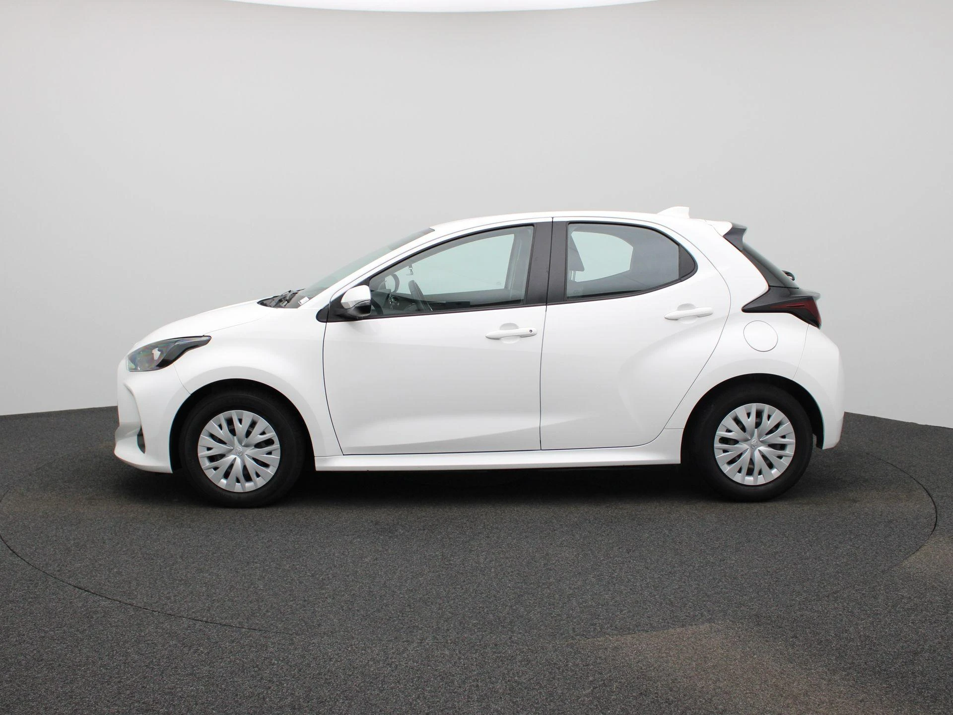 Toyota-Yaris-image-3