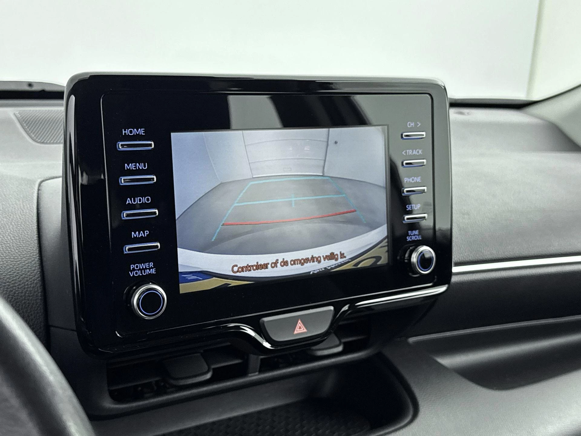 Toyota-Yaris-image-10