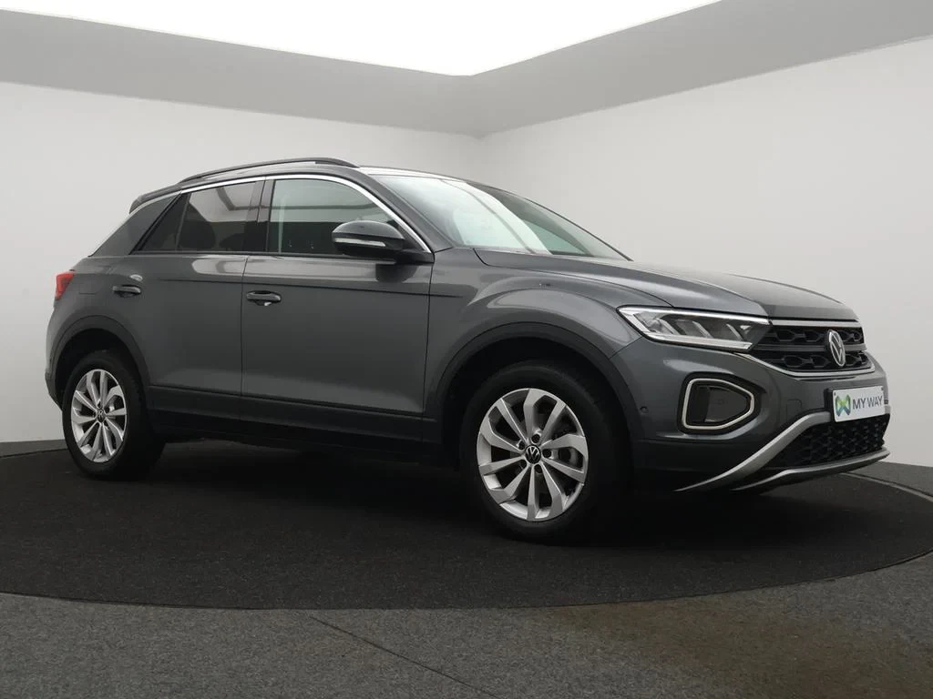 Volkswagen-T-Roc-image-25