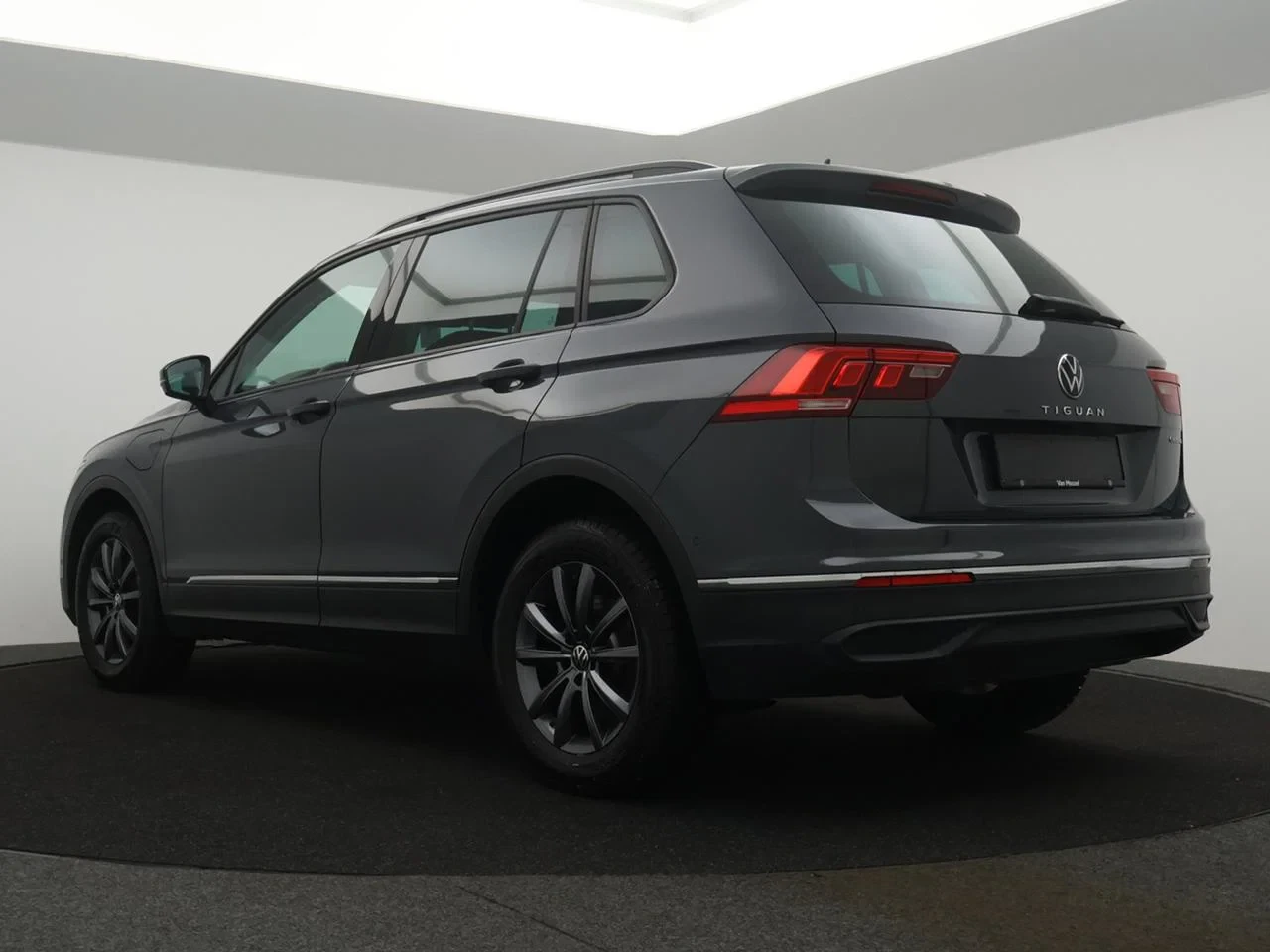 Volkswagen Tiguan eHybrid (PHEV) Tiguan PHEV eHybrid 1.4Life 245PK *AUTOMAAT*CAMERA*VIRTUAL COCKPIT*PDC*ACC*APP-CONNECT*...*