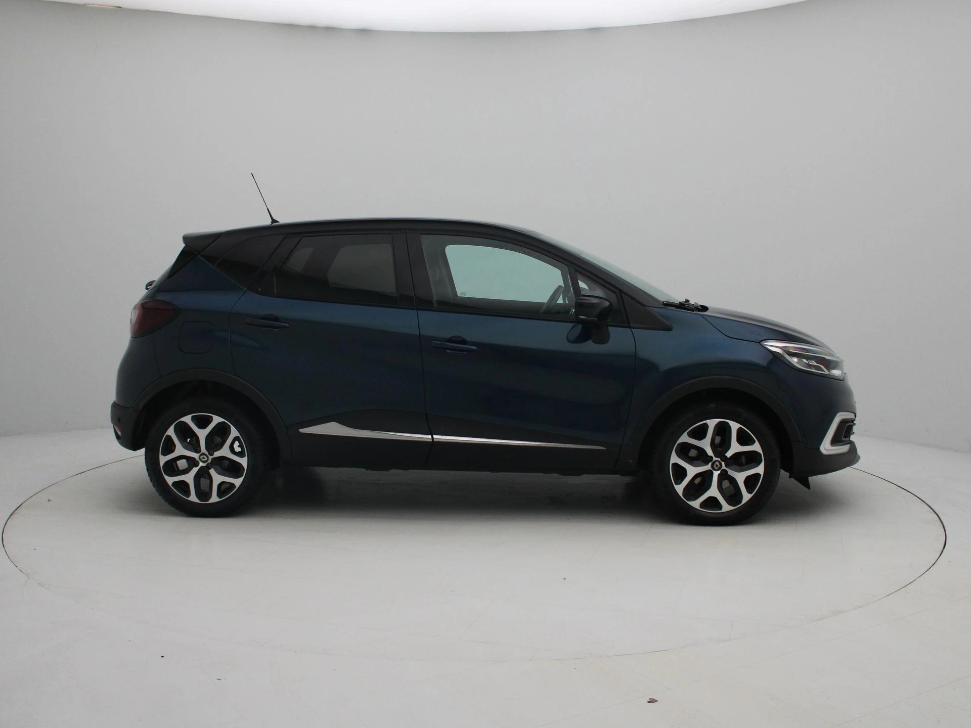 Renault-Captur-image-5