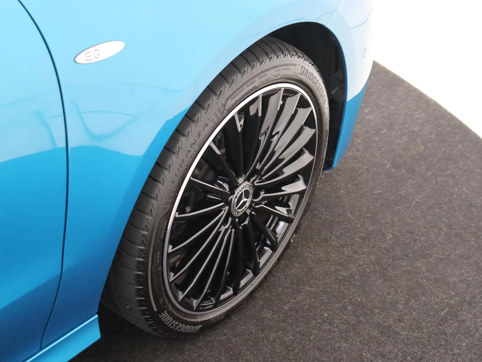 Mercedes-Benz-CLA-image-5