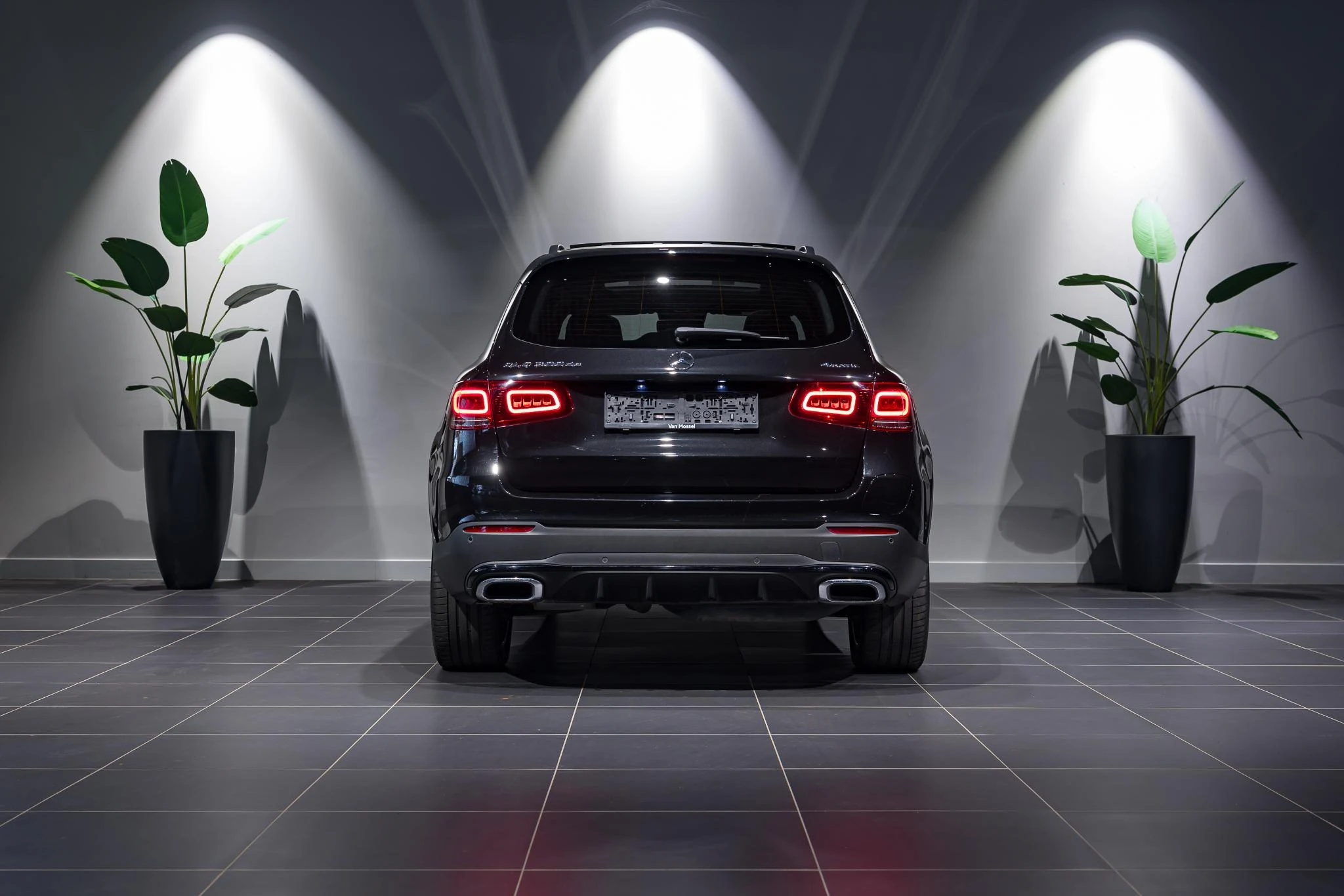 Mercedes-Benz-GLC-image-4