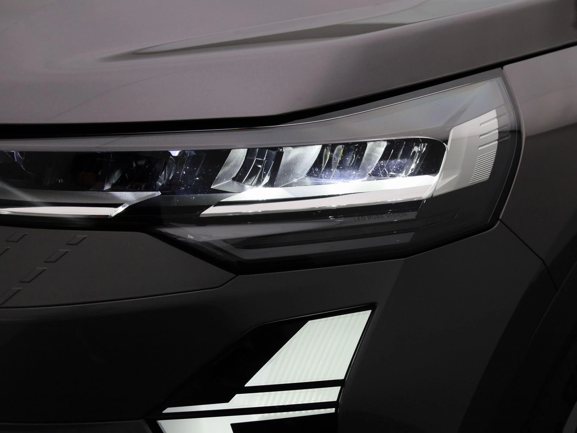 Renault-Captur-image-12