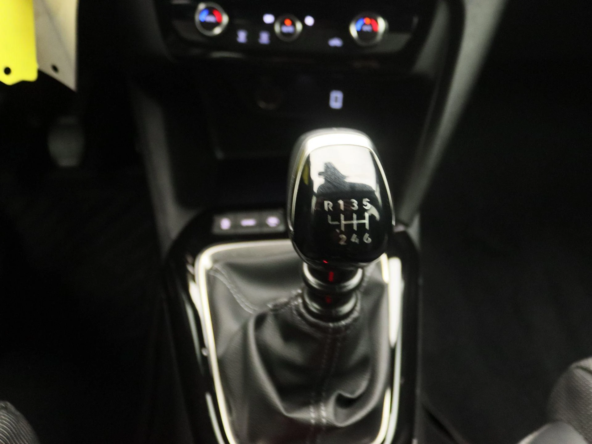 Opel-Corsa-image-9