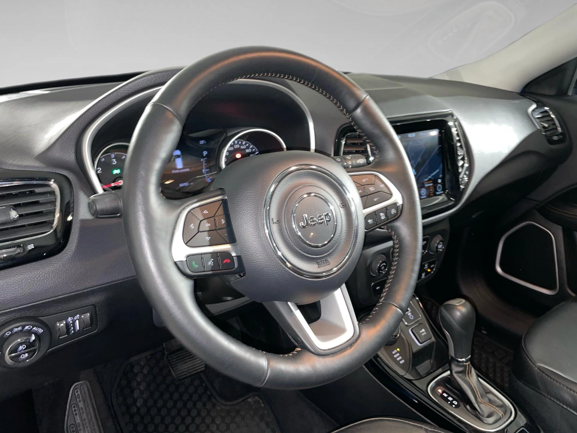 Jeep-Compass-image-7