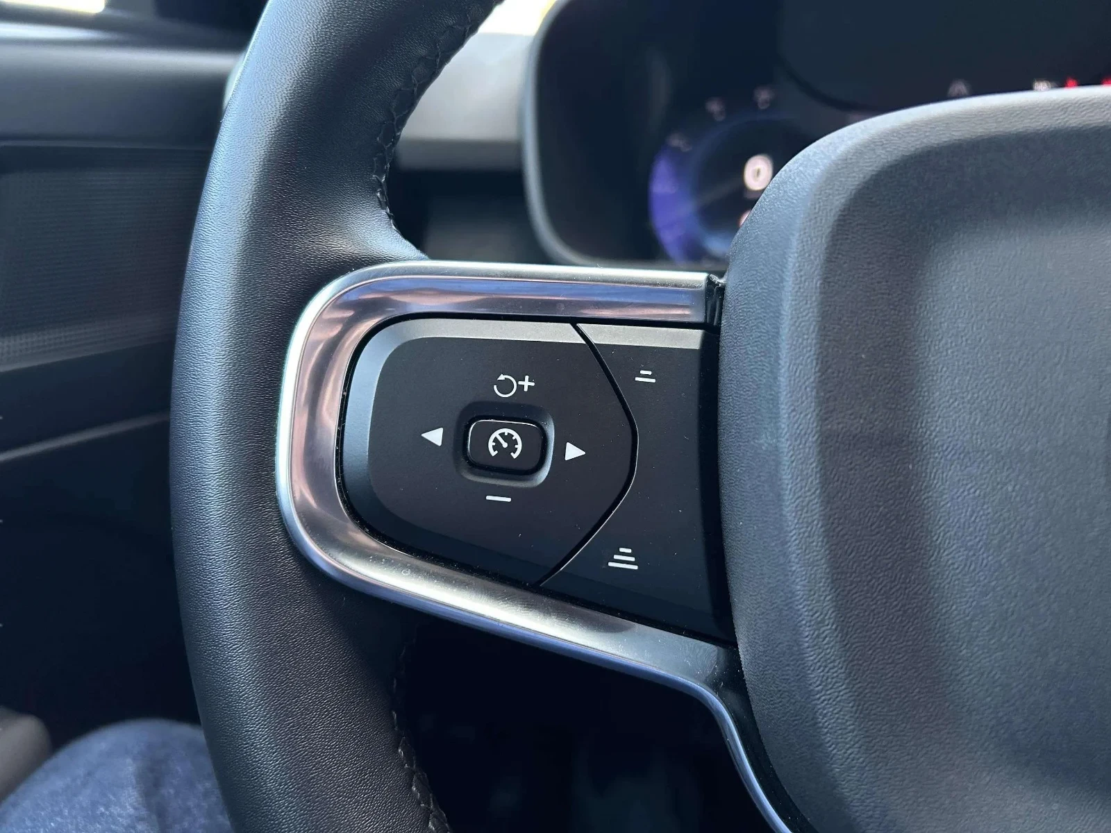 Volvo-XC40-image-11