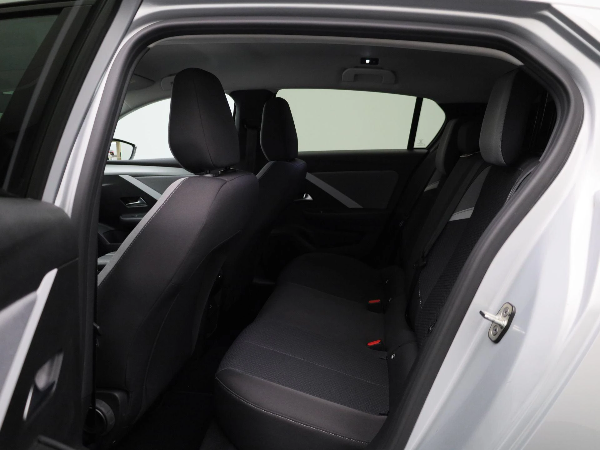 Opel Astra 1.2 Business Edition