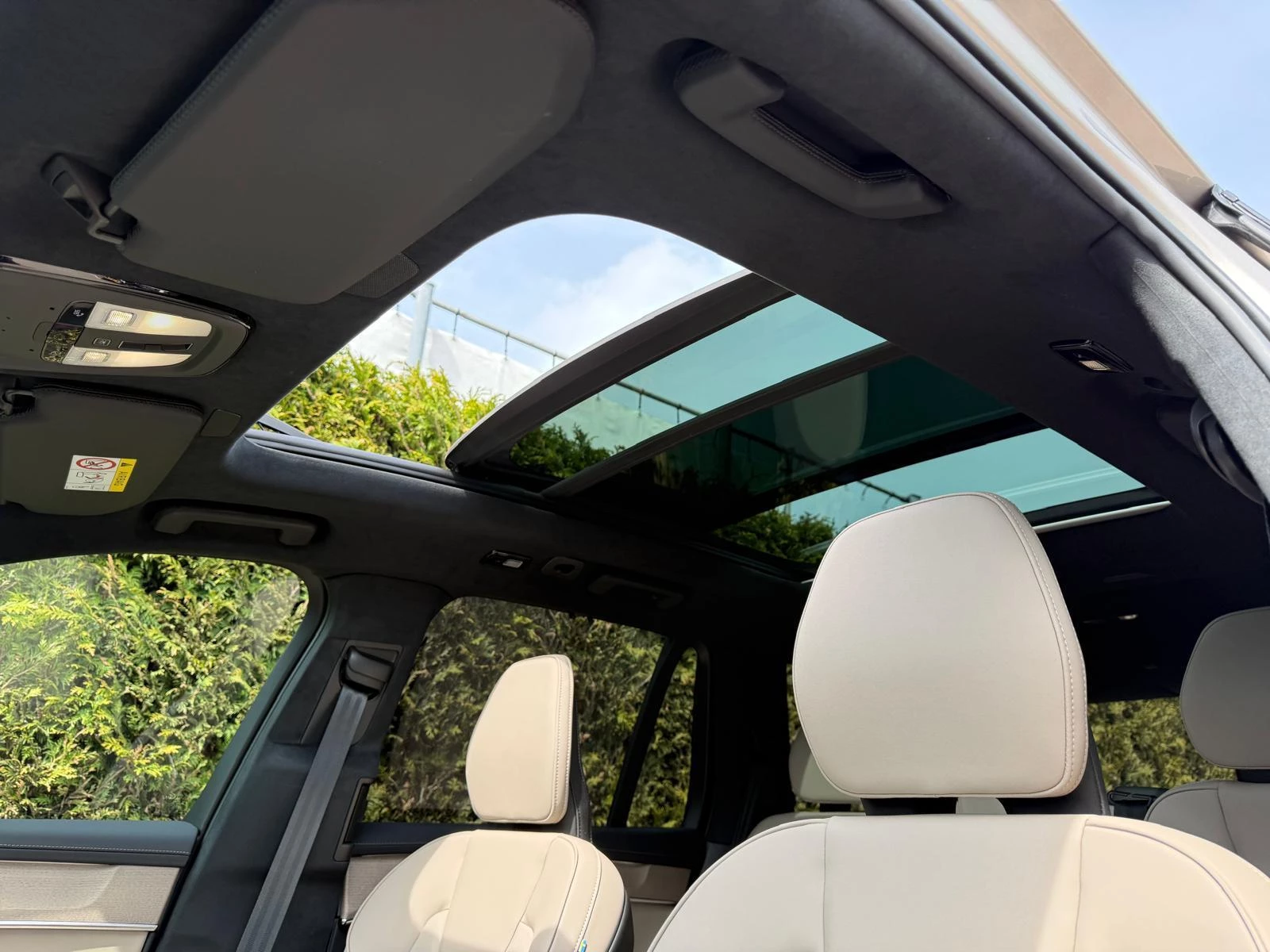 Volvo-XC90-image-2