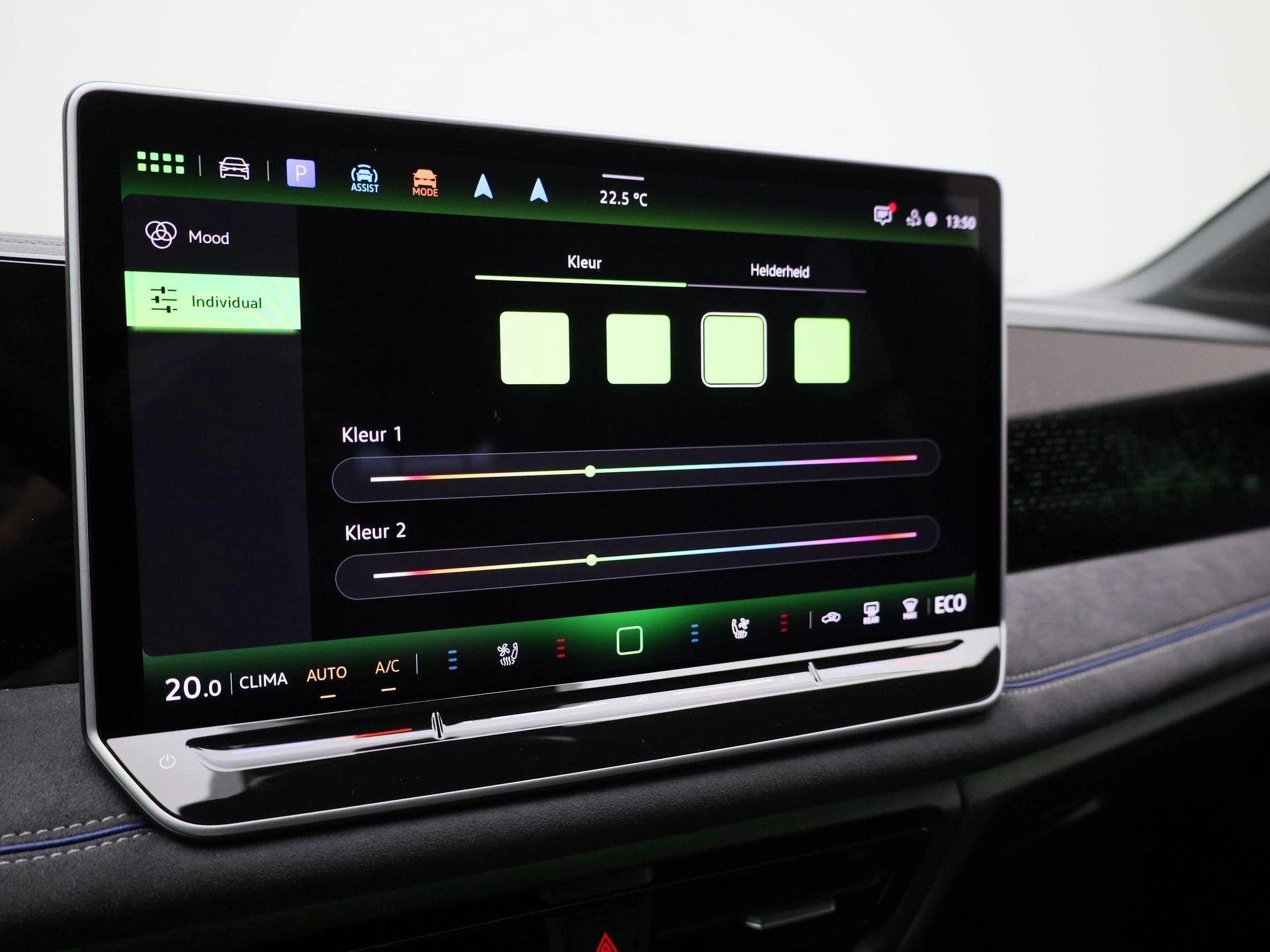 Volkswagen-Tiguan-image-31