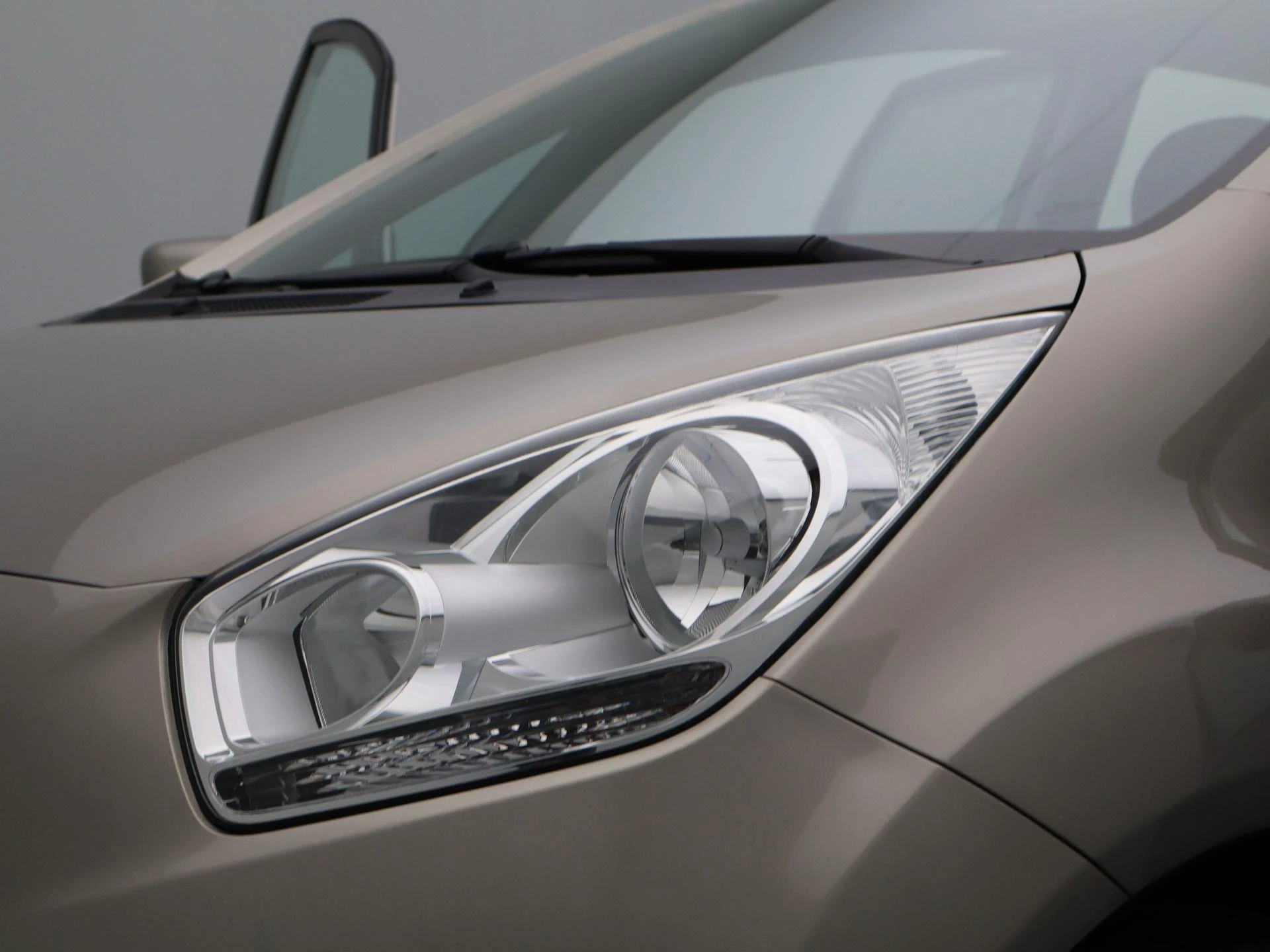 Kia-Venga-image-22