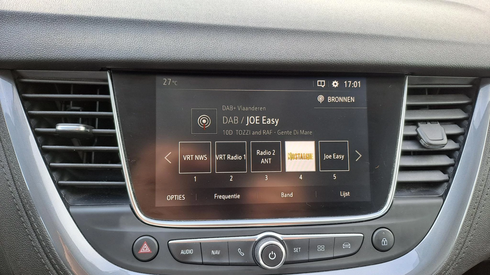 Opel-Grandland X-image-16