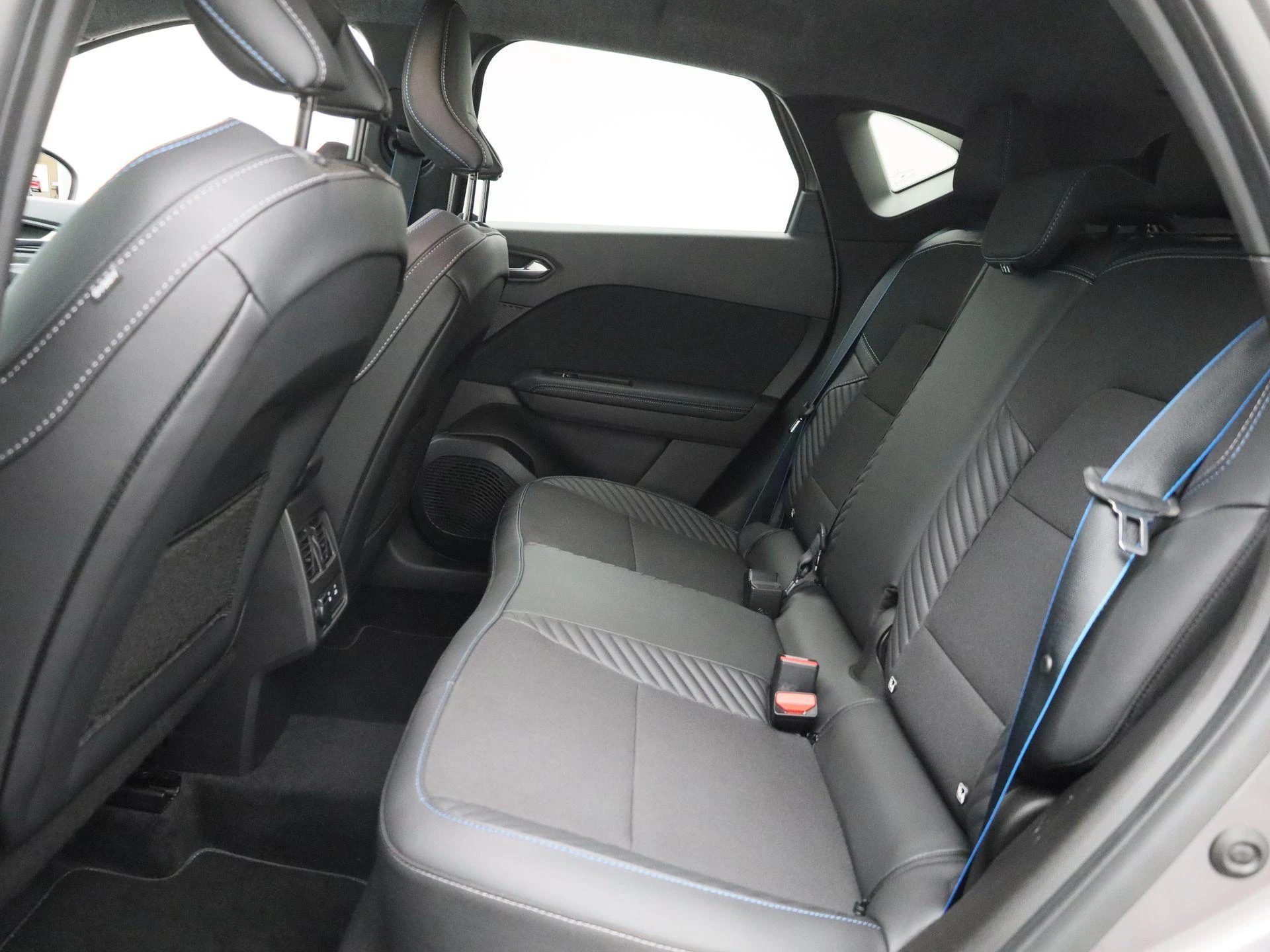 Renault-Captur-image-12