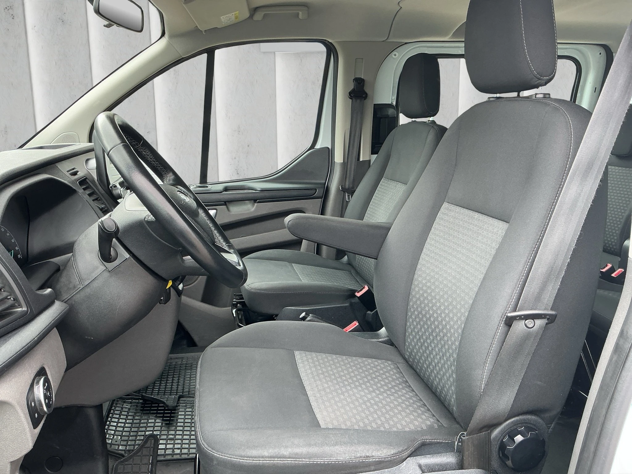 Ford Transit Custom Kombi Trend 320 L1 2.0 l EcoBlue .