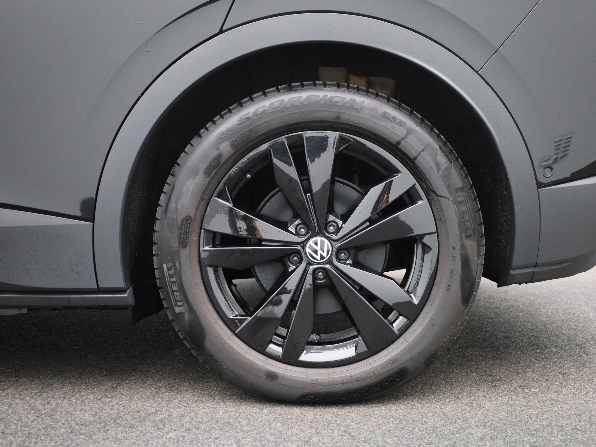 Volkswagen-ID.4-image-11