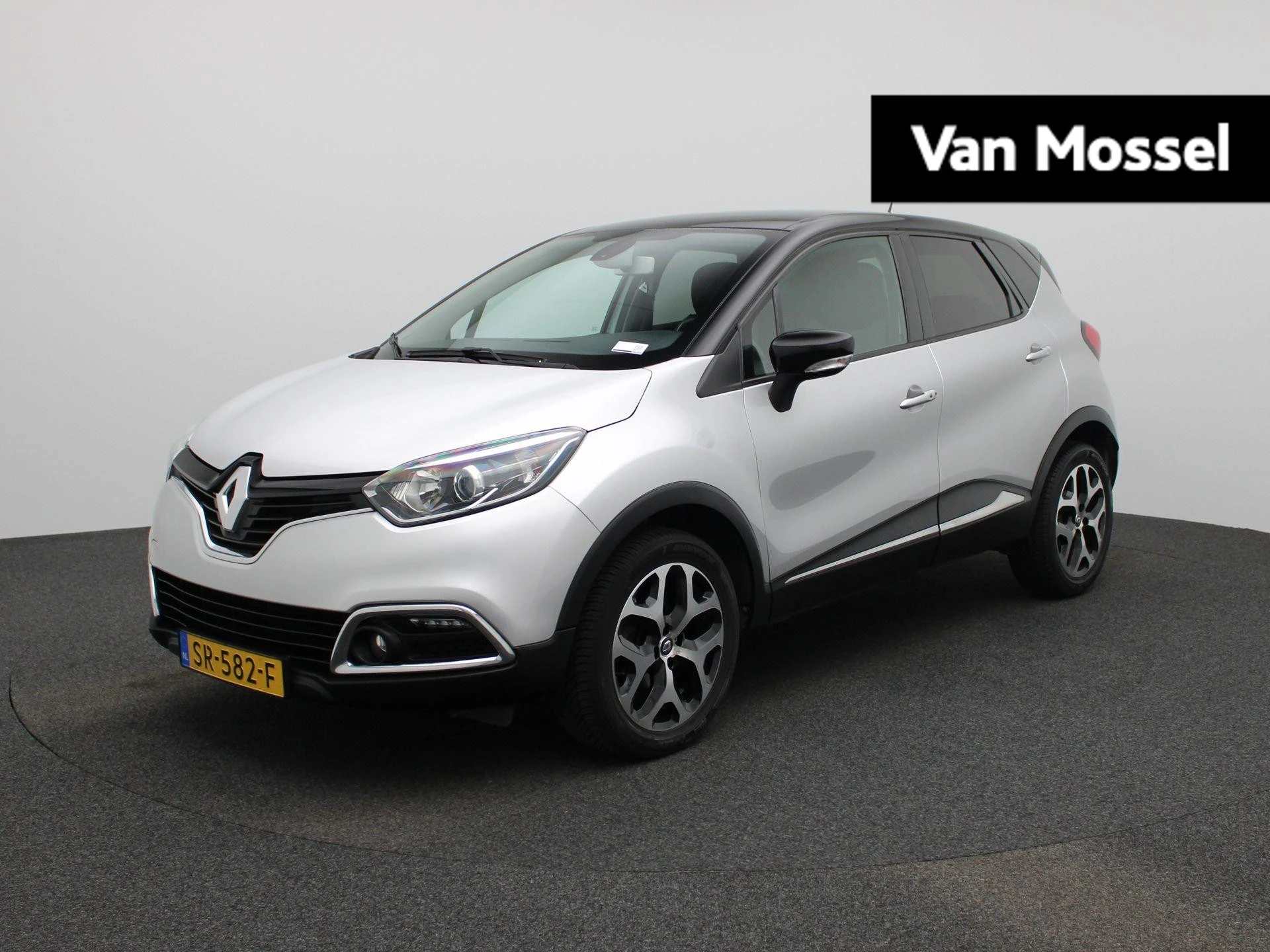 Renault-Captur-image-0