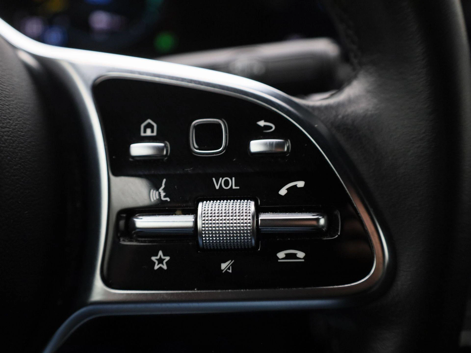 Mercedes-Benz-A-Klasse-image-24