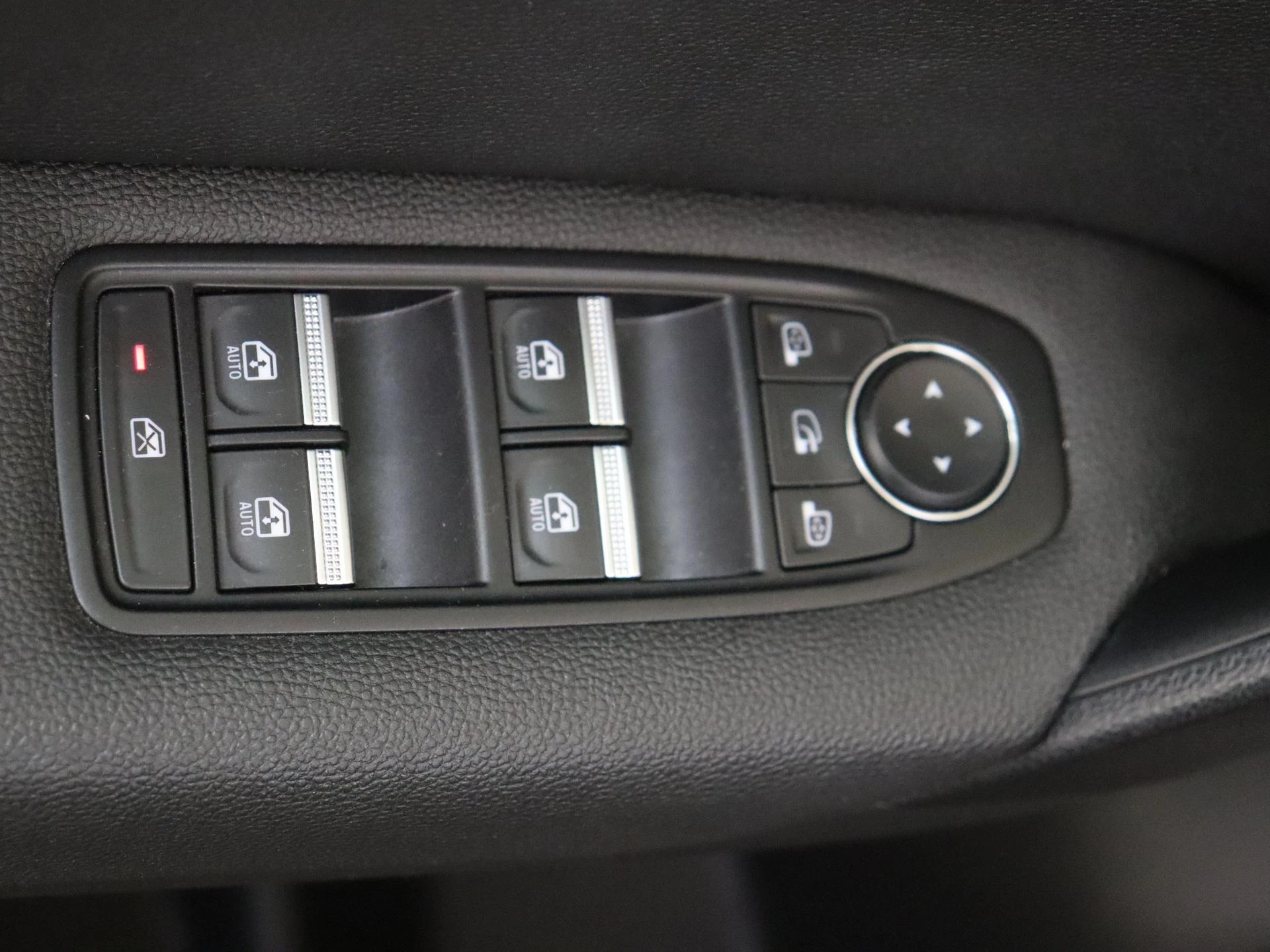 Renault-Captur-image-23