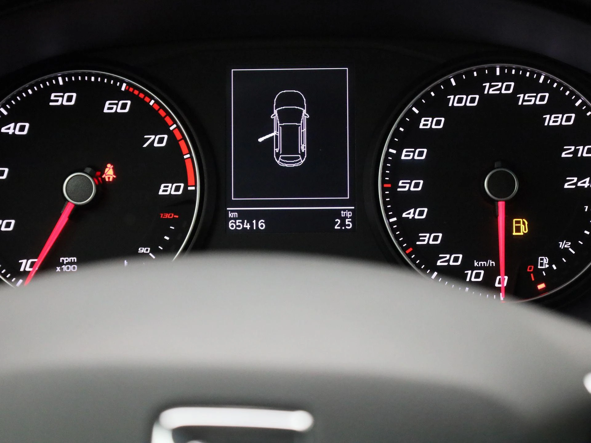 SEAT-Arona-image-7