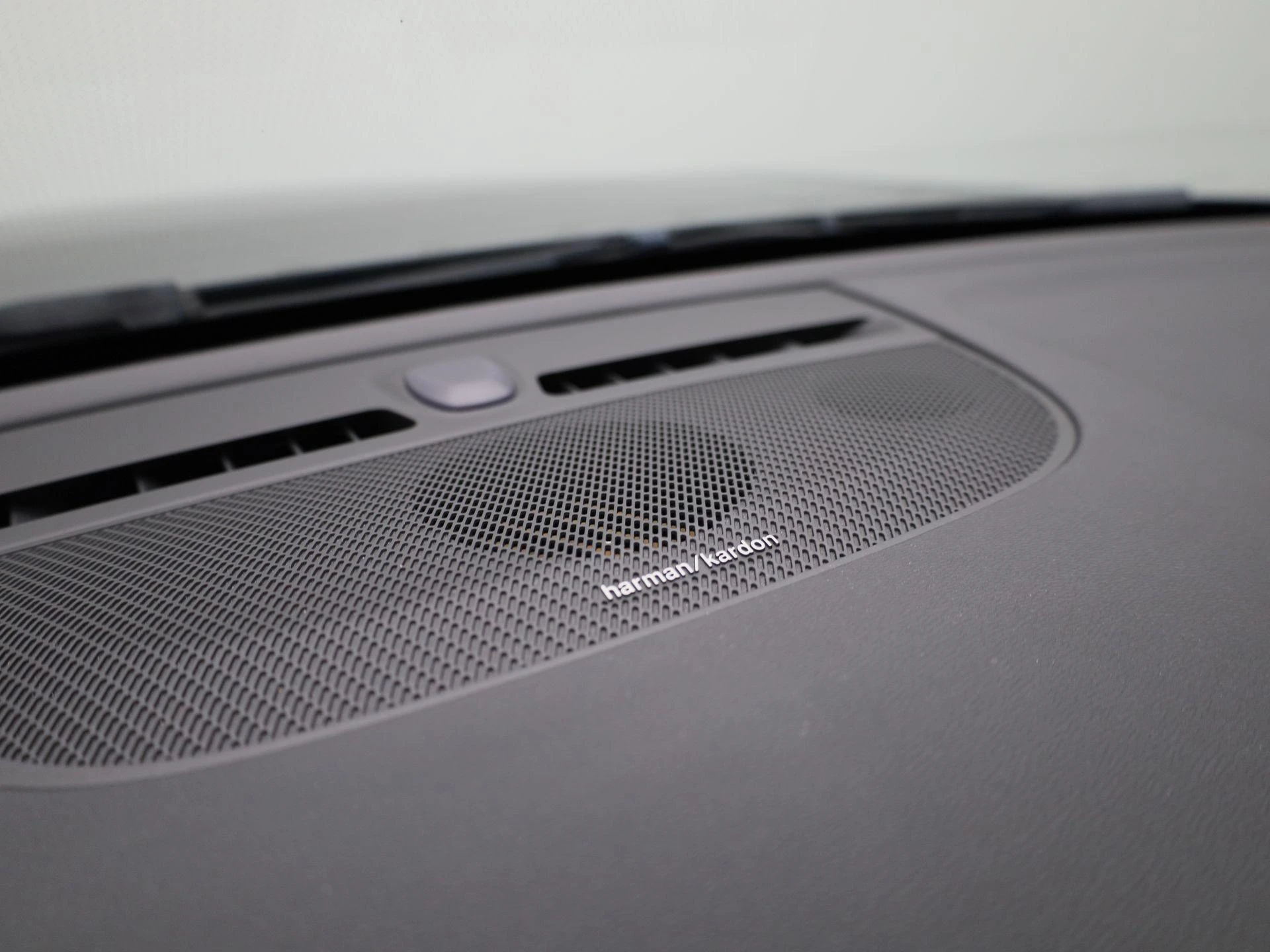 Volvo-XC40-image-28