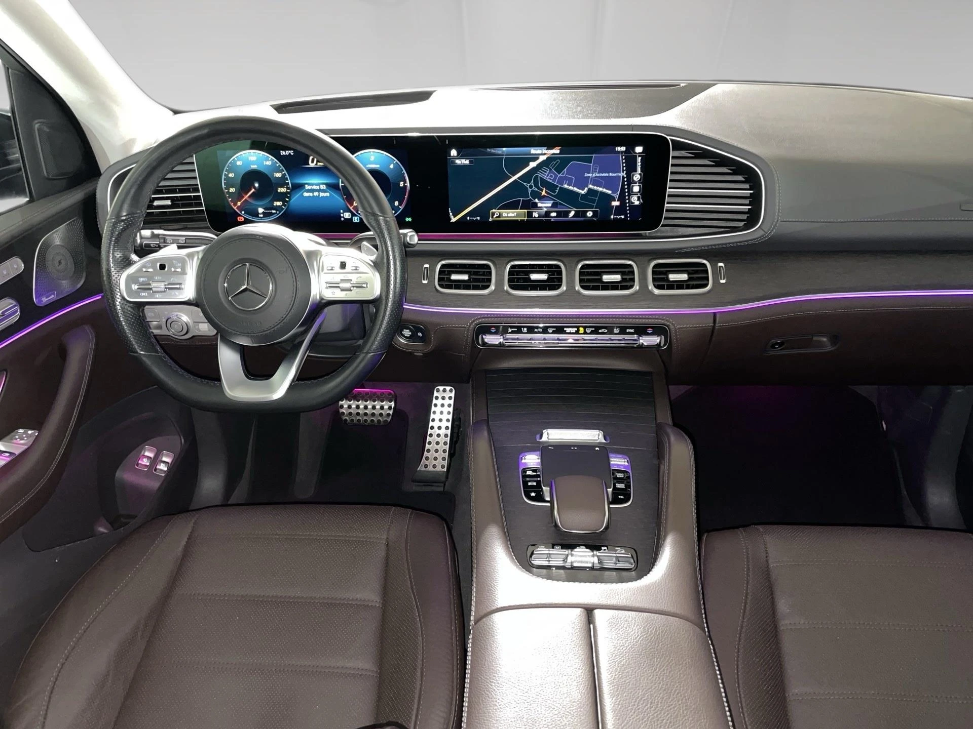 Mercedes-Benz-GLS-image-4