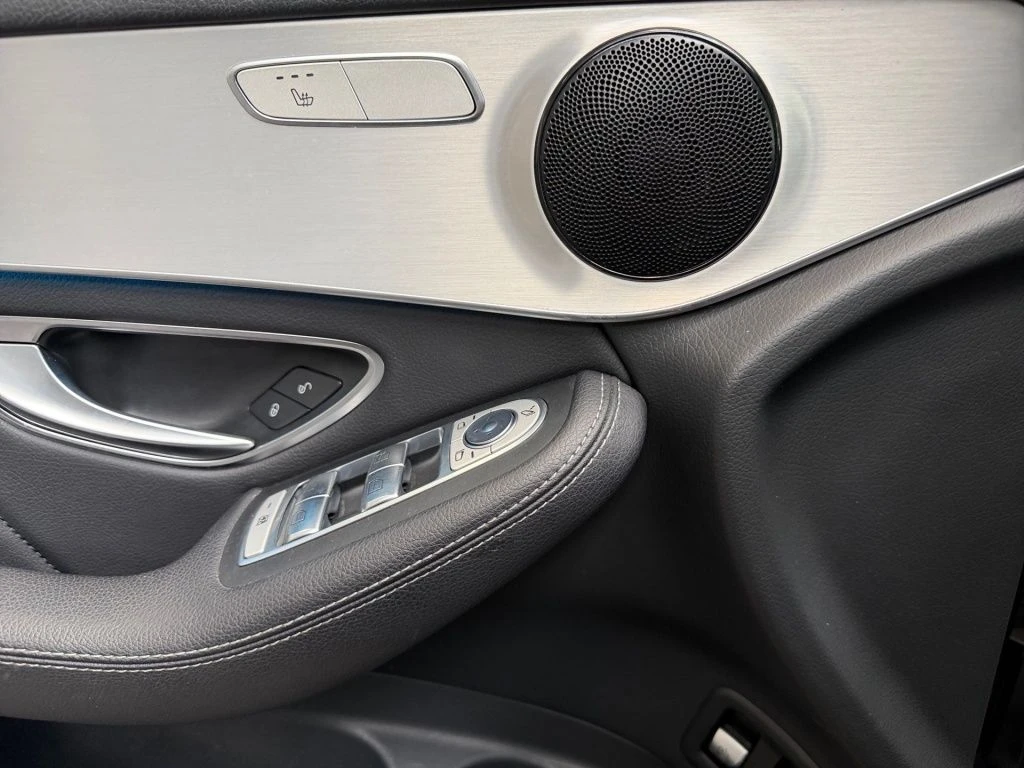 Mercedes-Benz-GLC 250-image-7