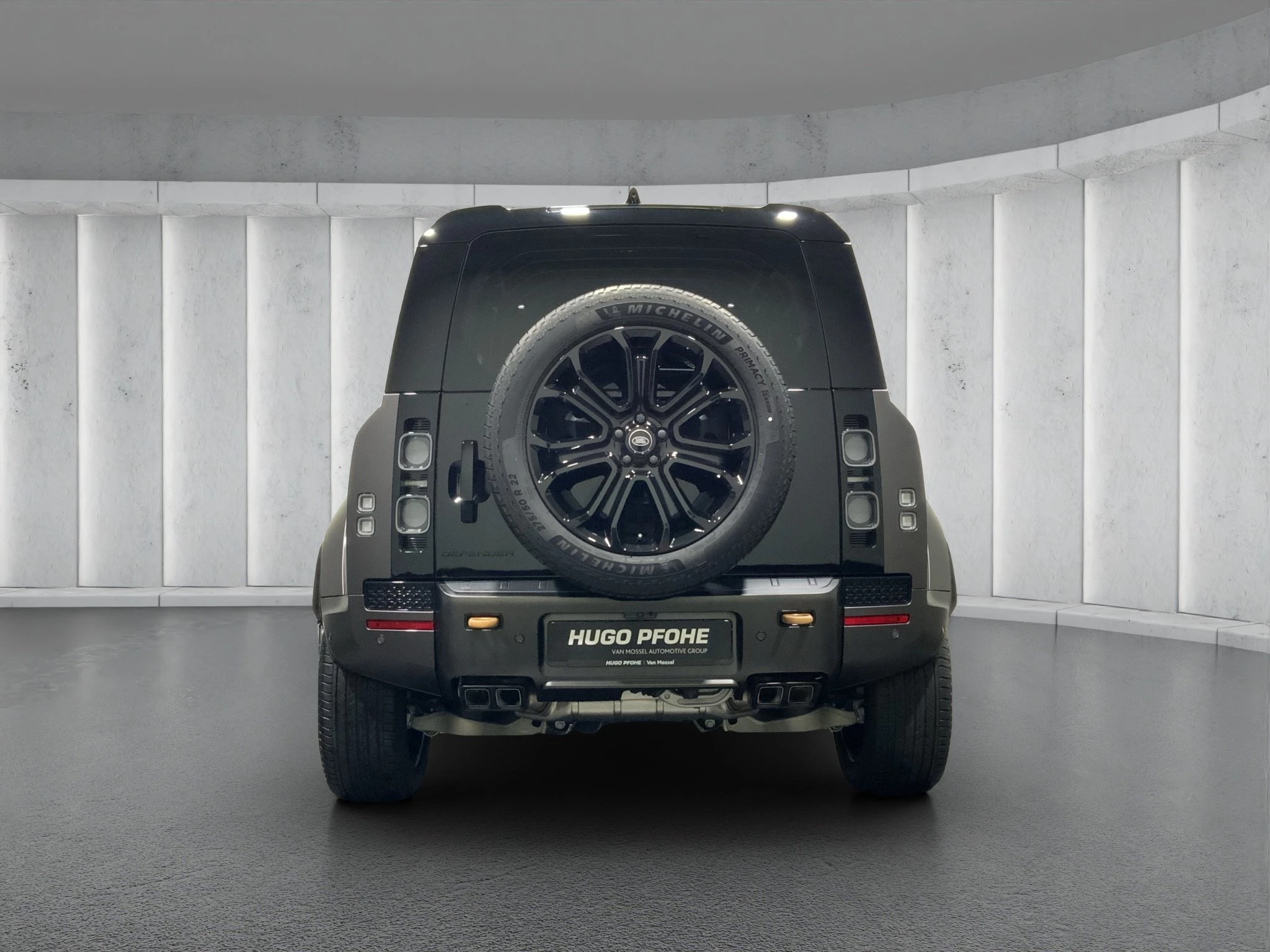 Land Rover-Defender-image-3