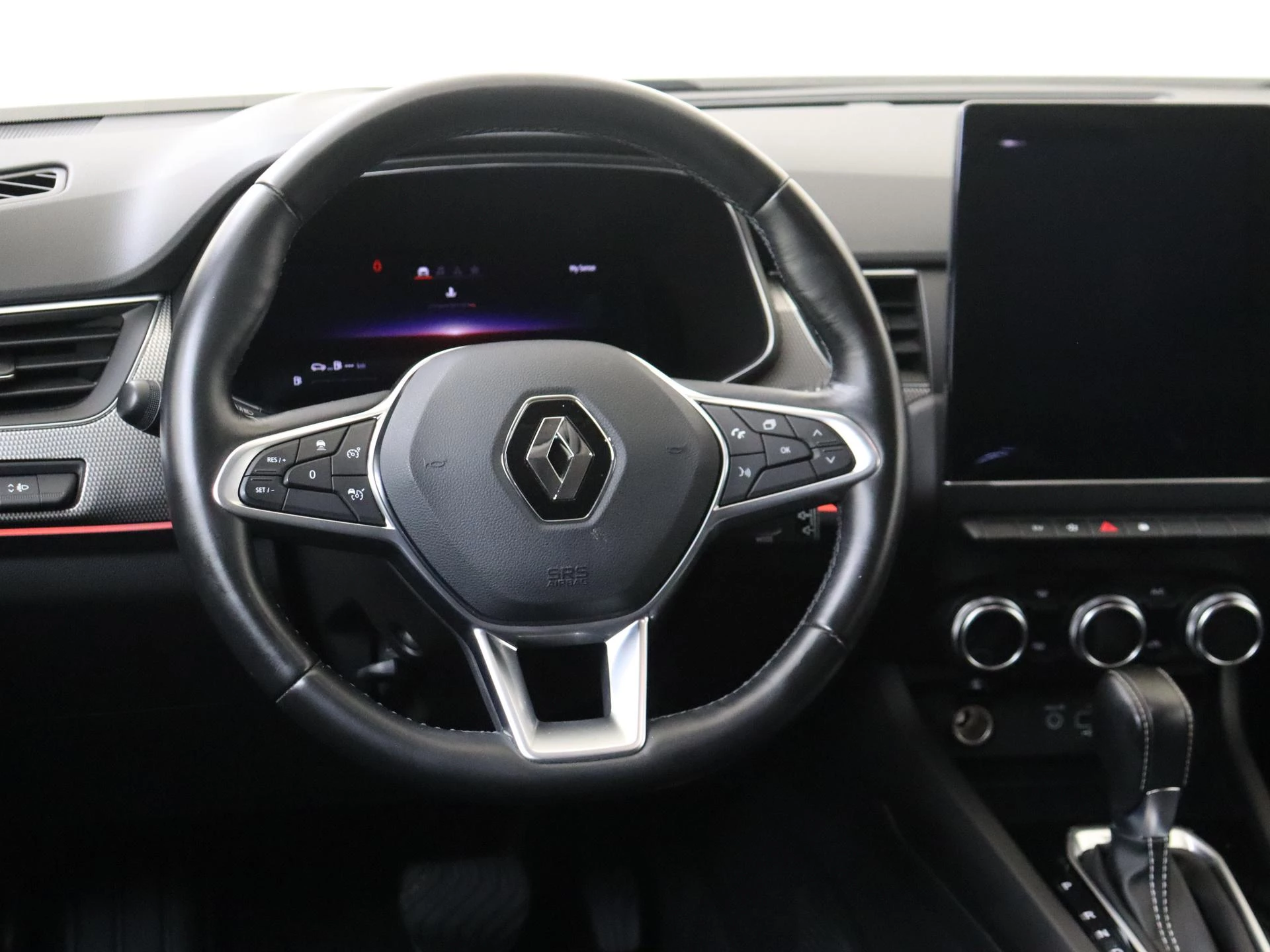 Renault-Arkana-image-13