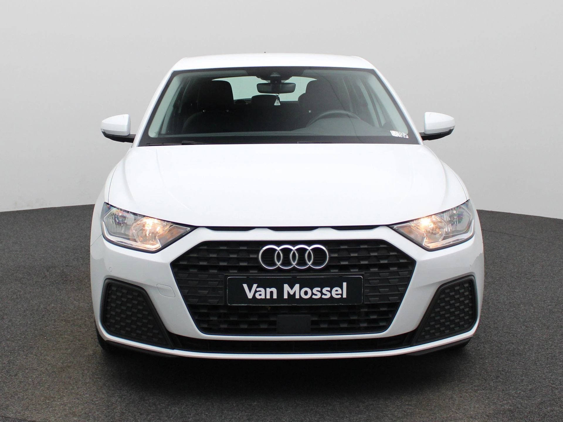 Audi-A1 Sportback-image-2