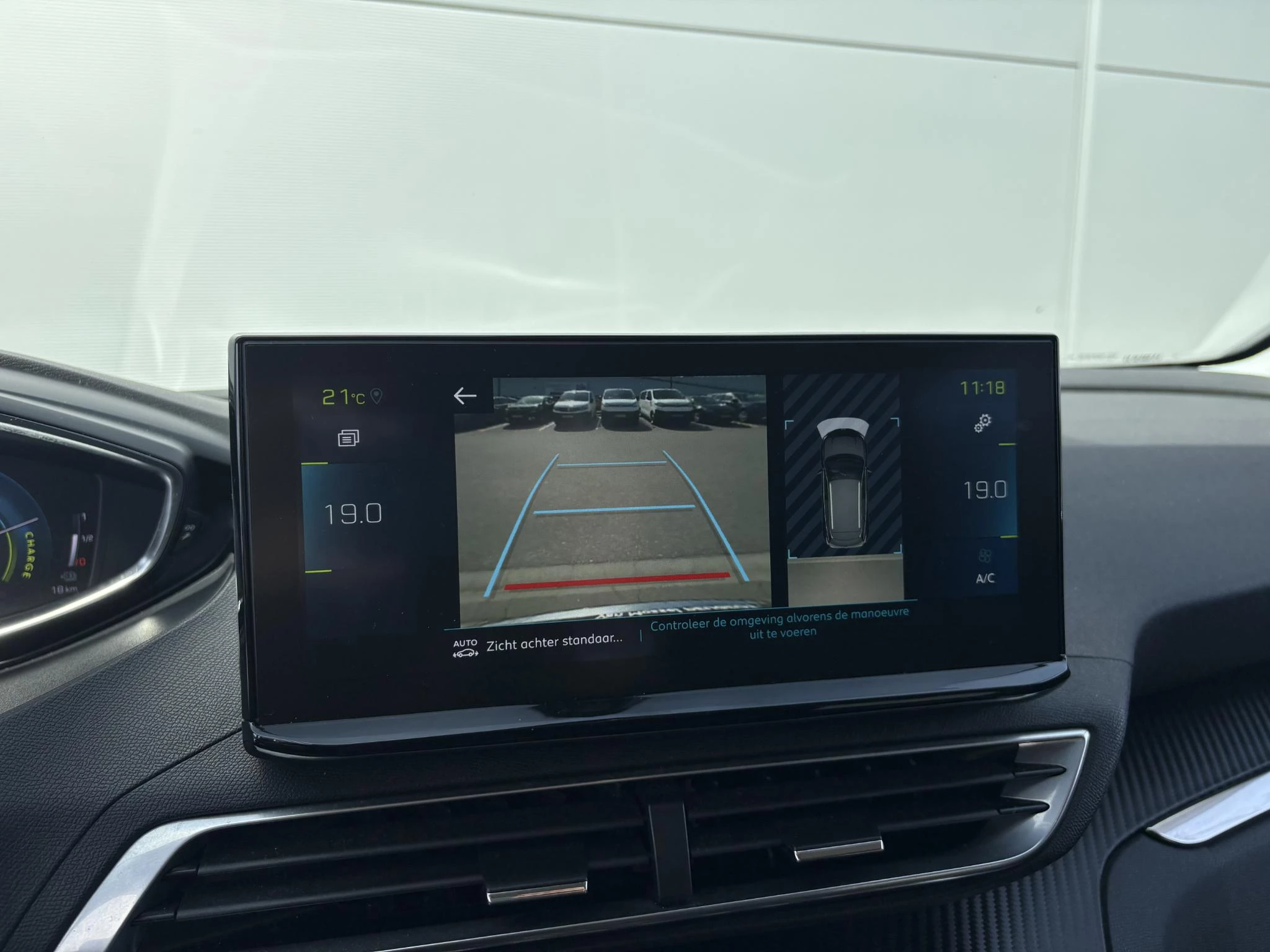 Peugeot-3008-image-20