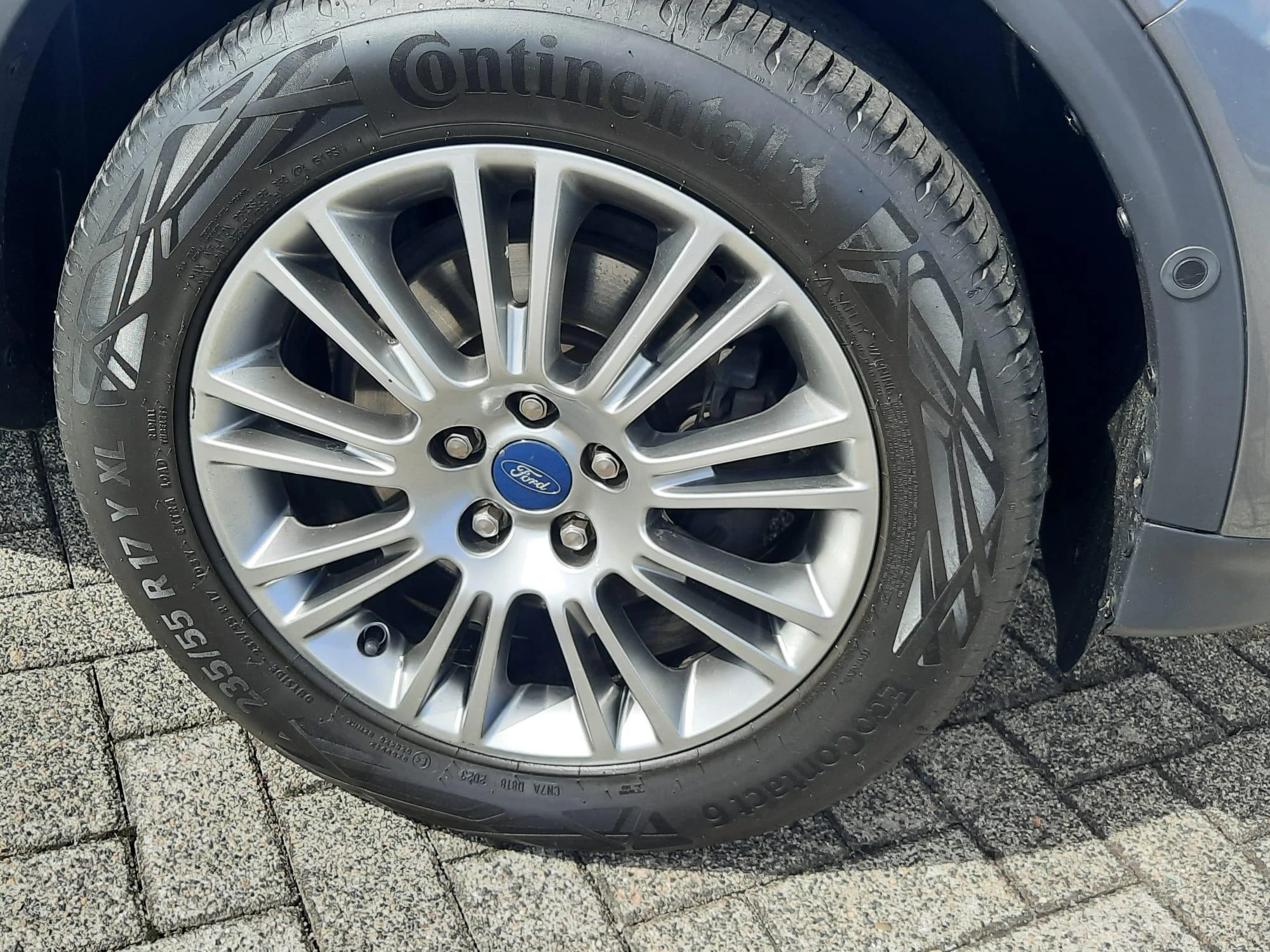 Ford-Kuga-image-7