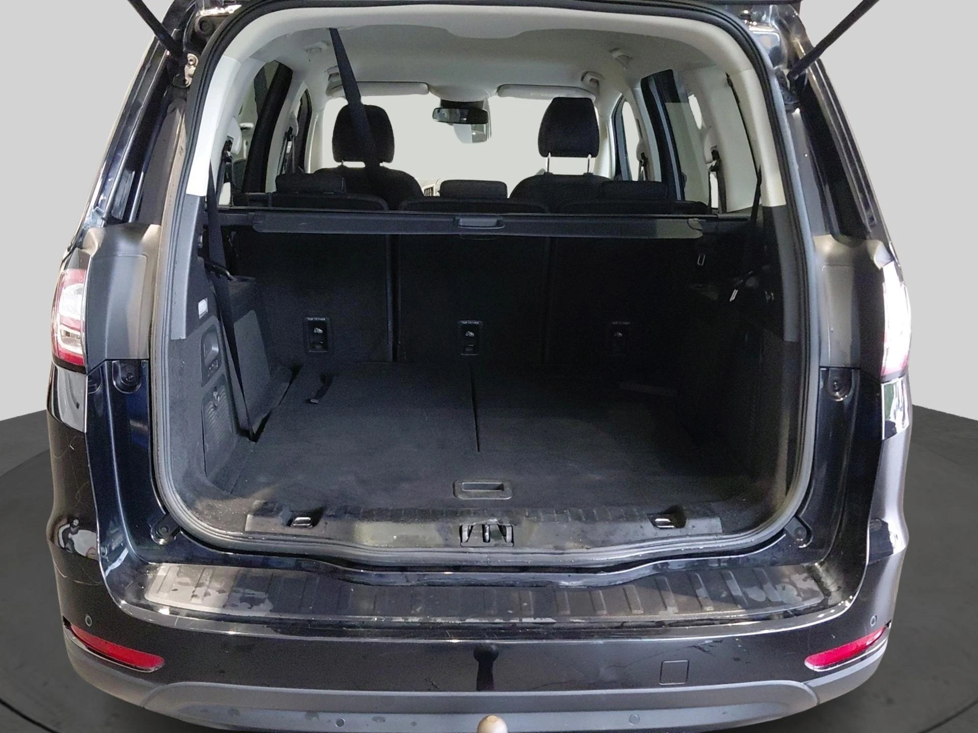 Ford-Galaxy-image-5