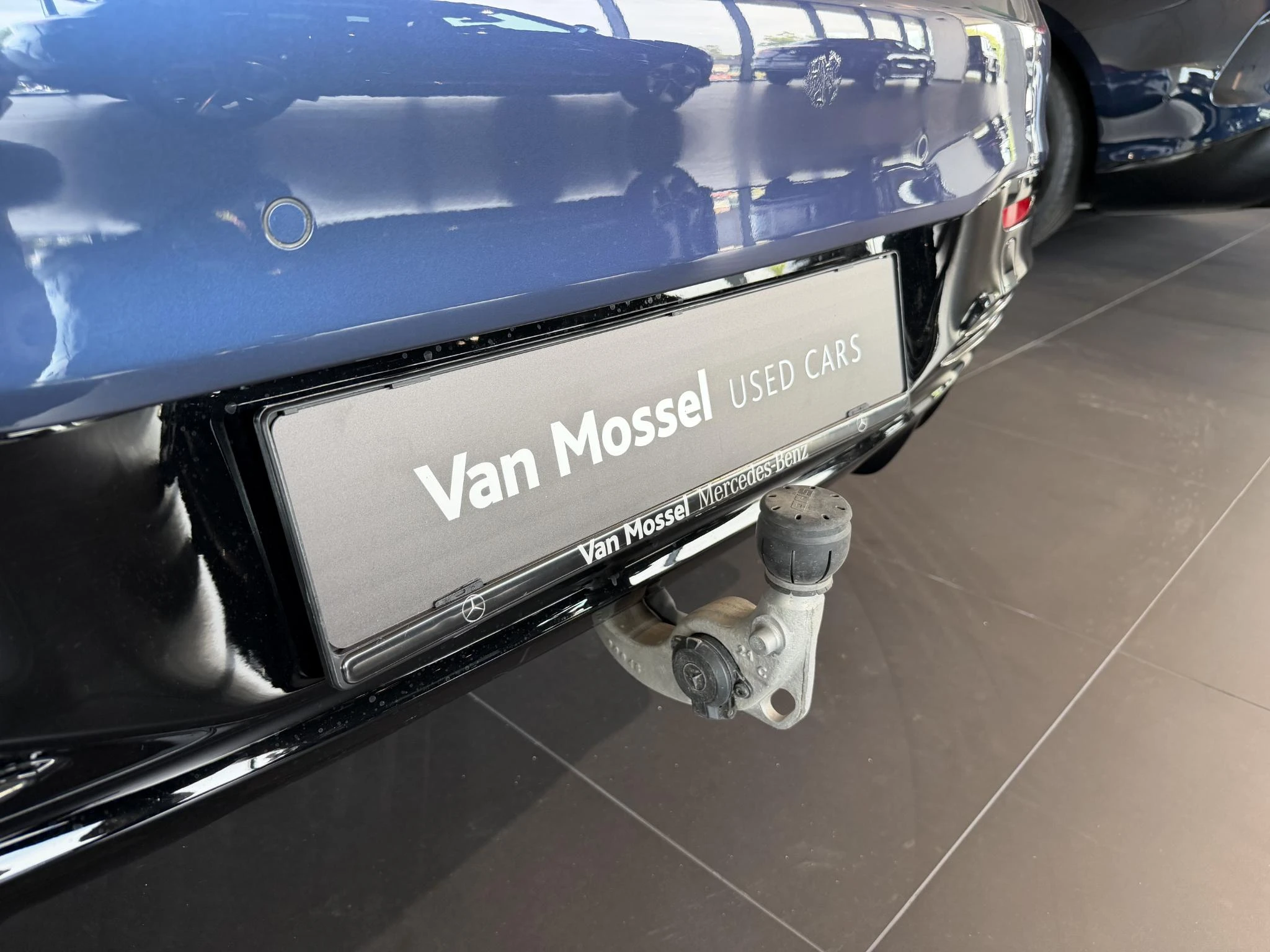 Mercedes-Benz-EQS-image-21