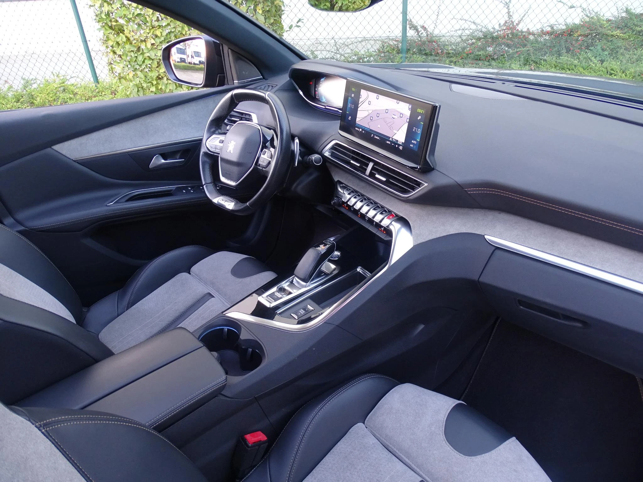 Peugeot-3008-image-12