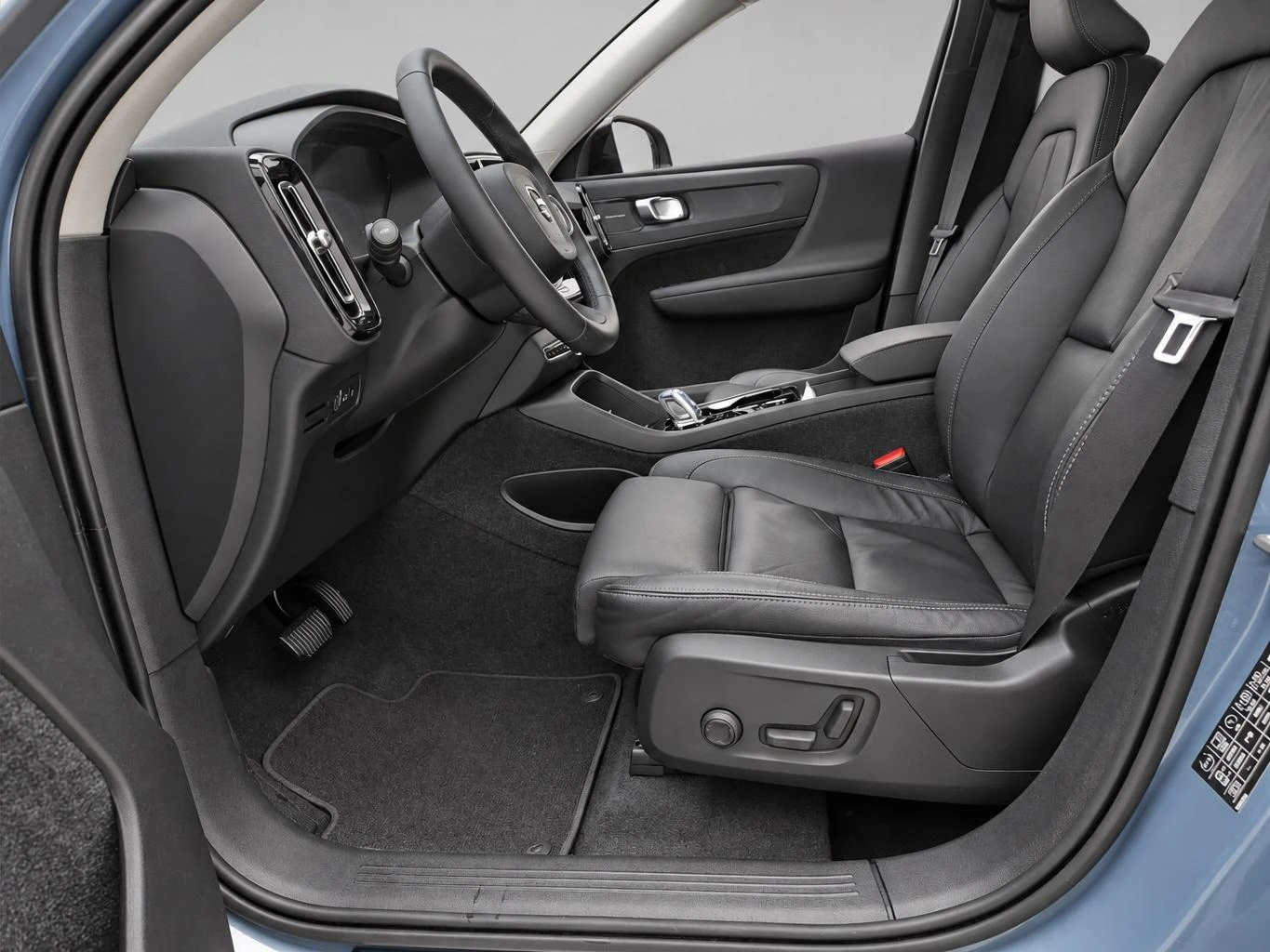 Volvo-XC40-image-2