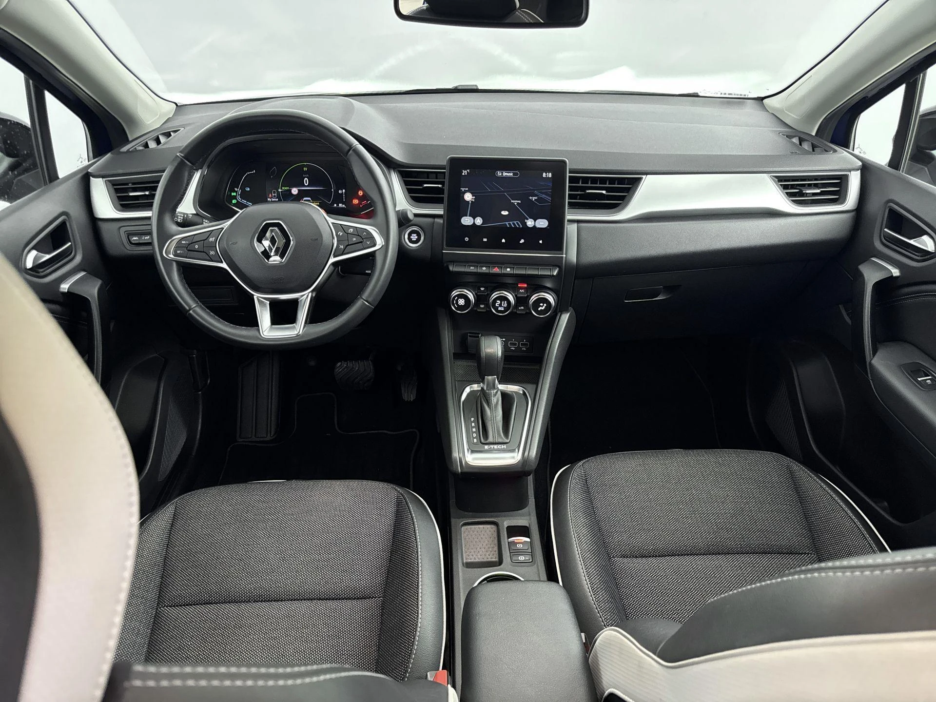Renault-Captur-image-16
