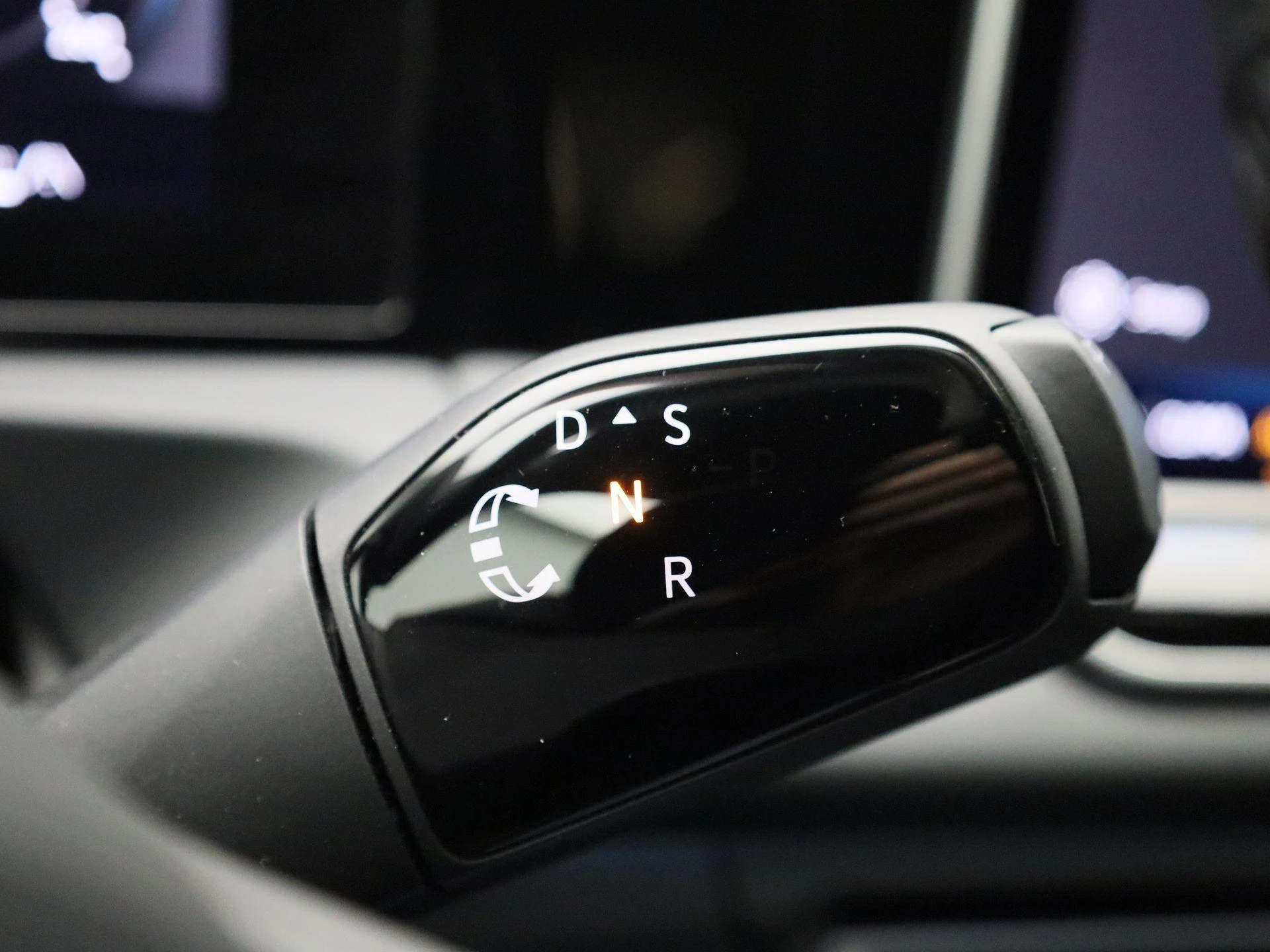 Volkswagen Tiguan 1.5 eHybrid R-Line Edition 204 PK|