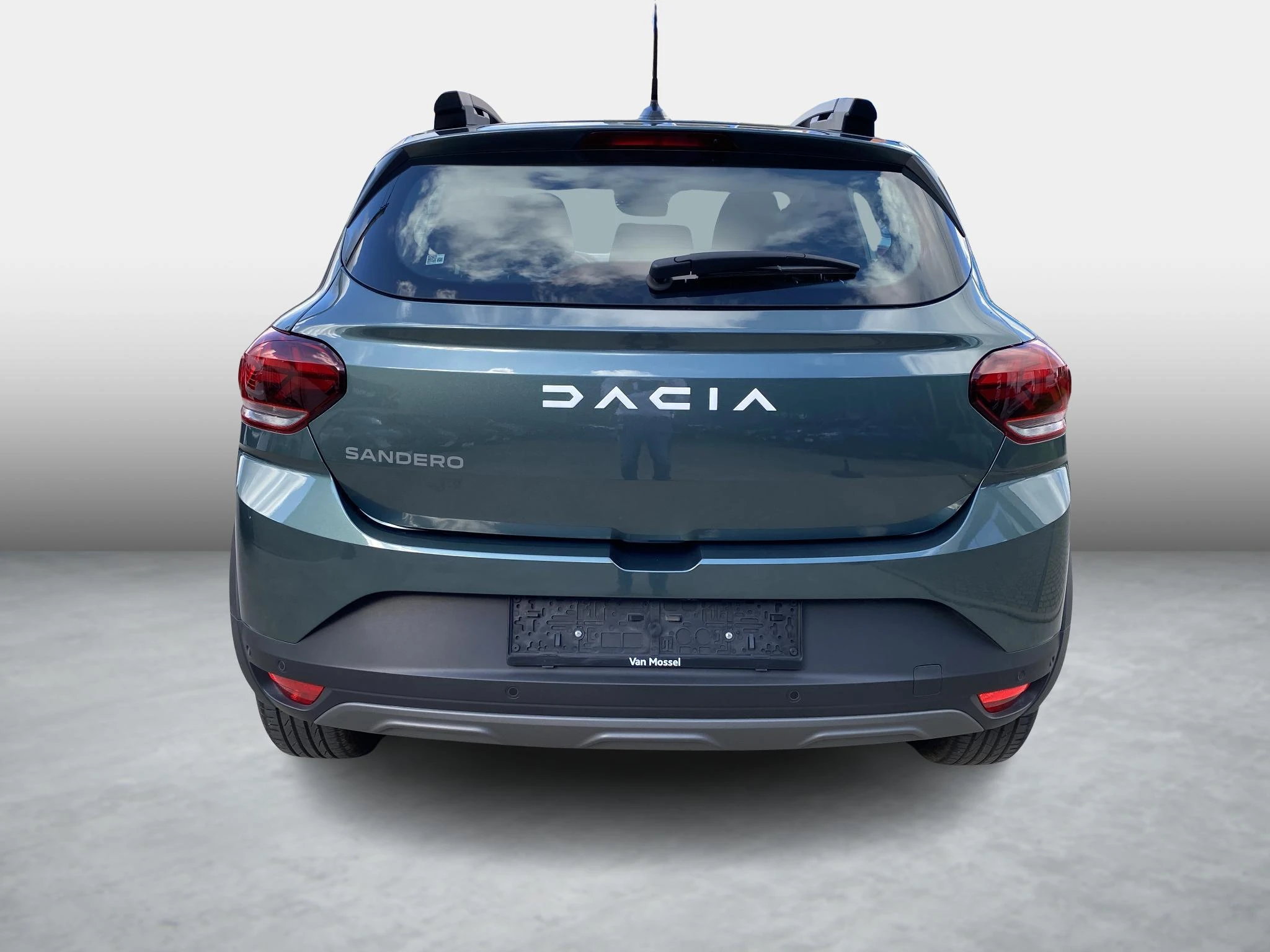Dacia-Sandero Stepway-image-3