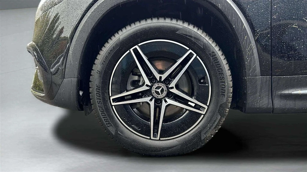 Mercedes-Benz-EQB-image-8