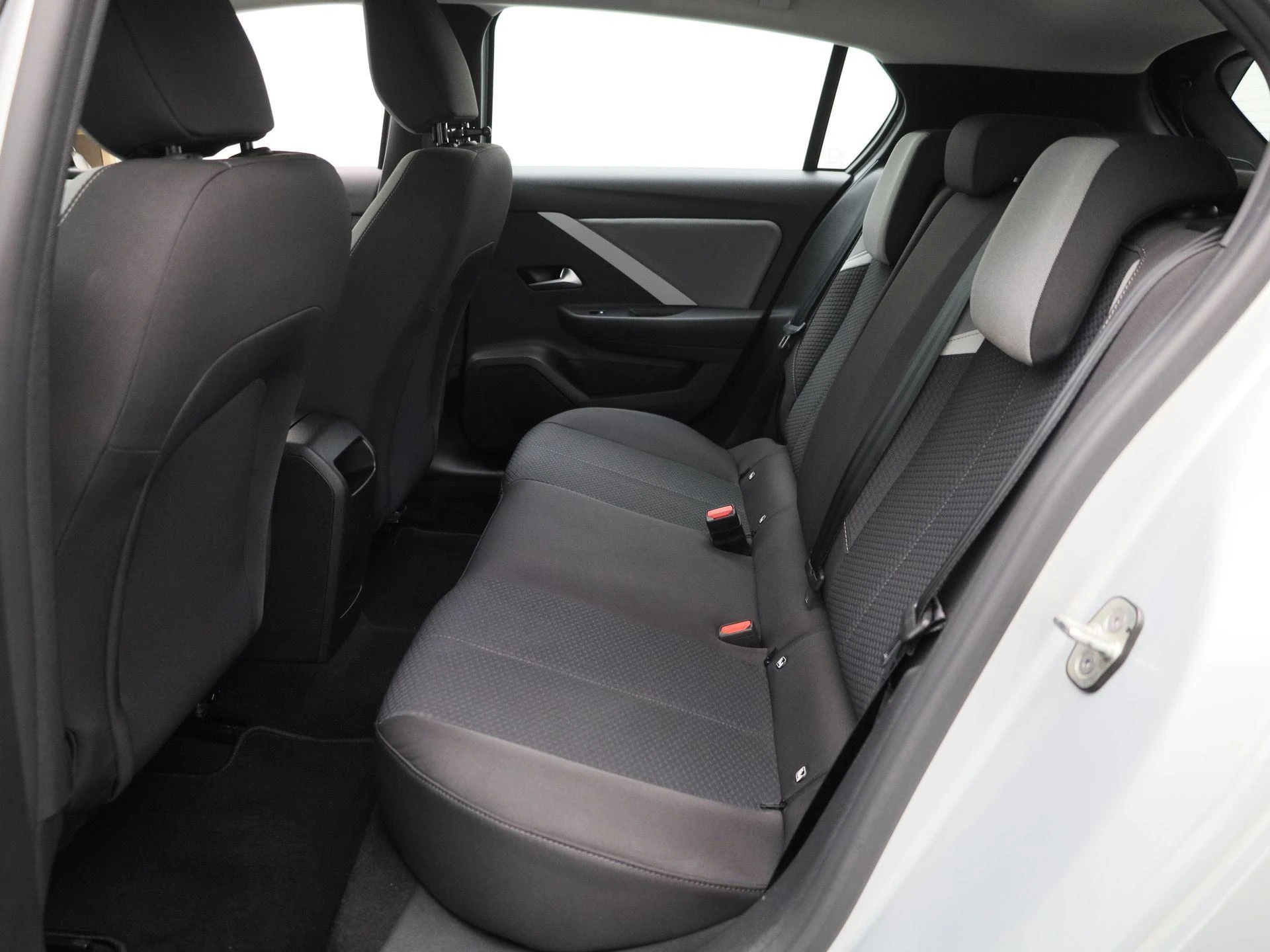Opel-Astra-image-10