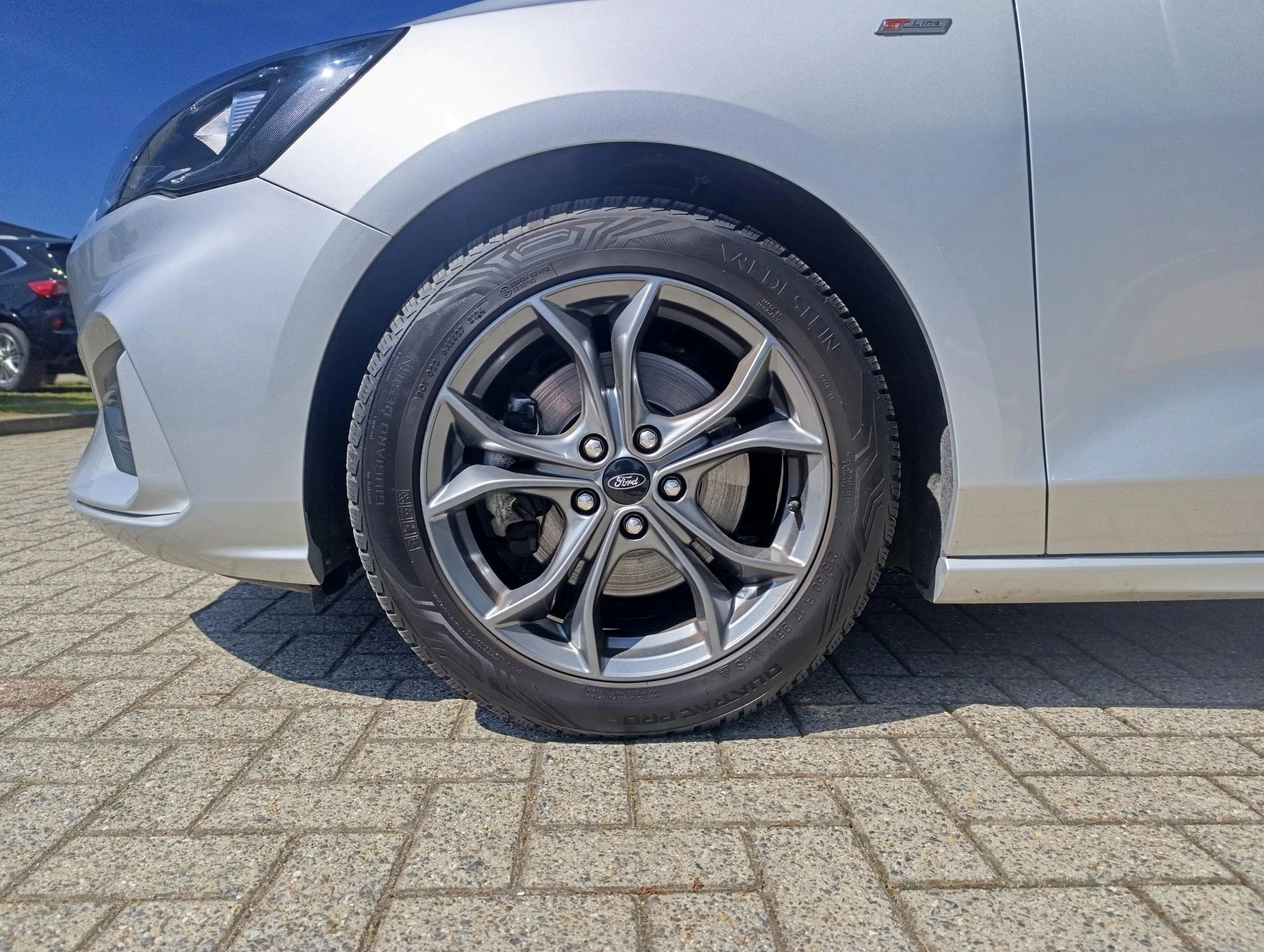 Ford Focus Wagon 1.0 EcoBoost ST Line Business