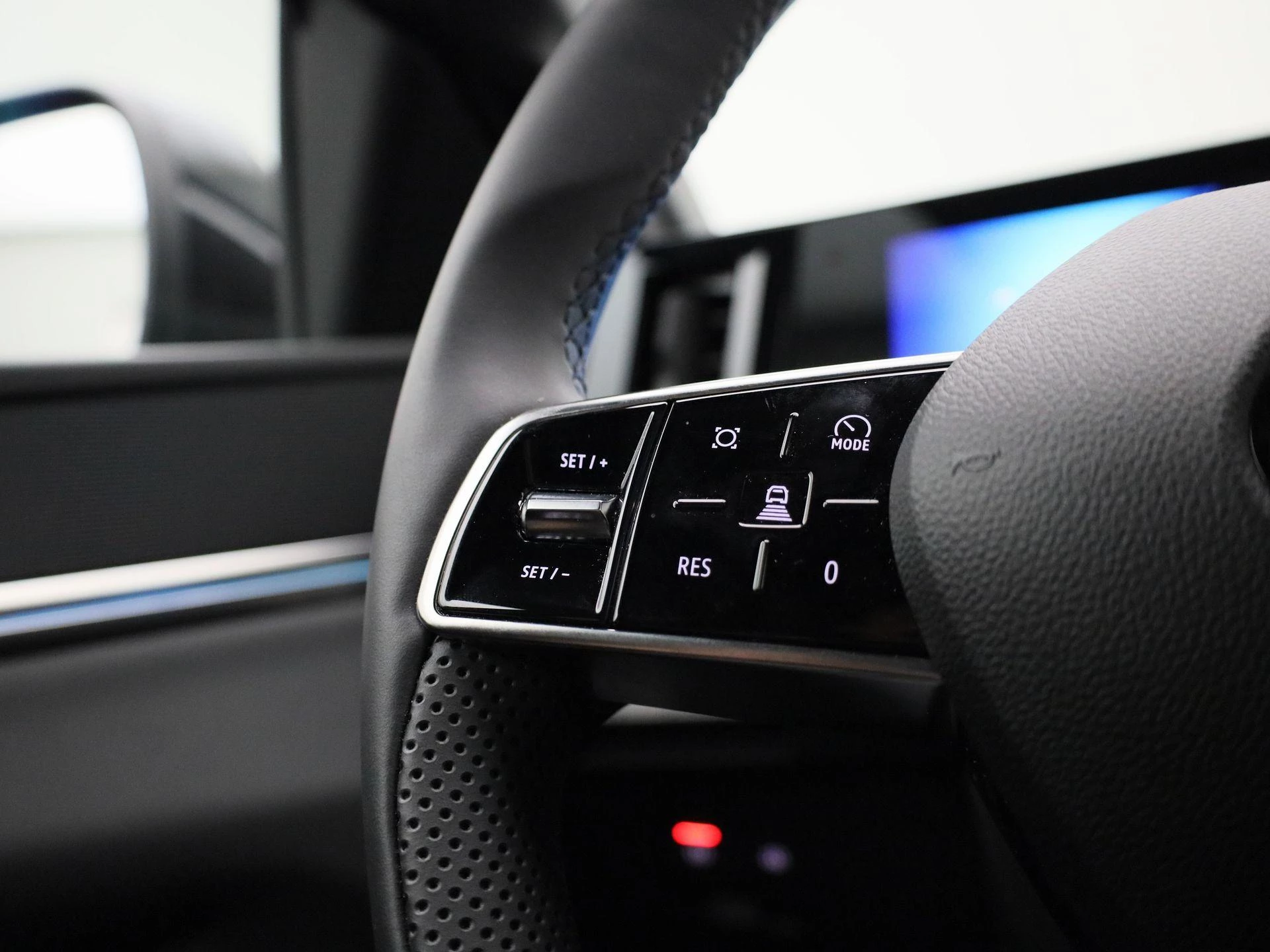 Renault-Megane E-Tech-image-18