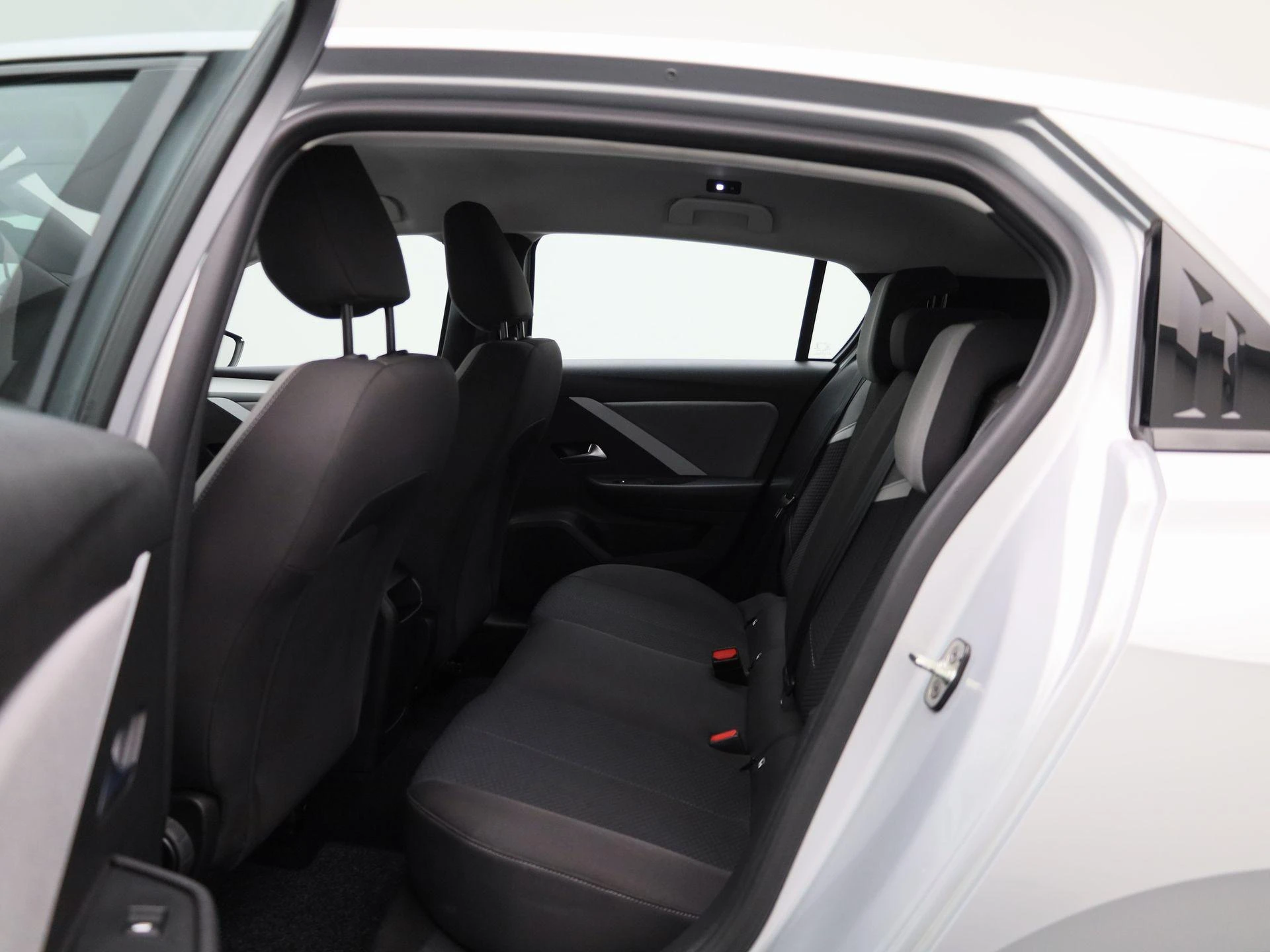 Opel-Astra-image-9