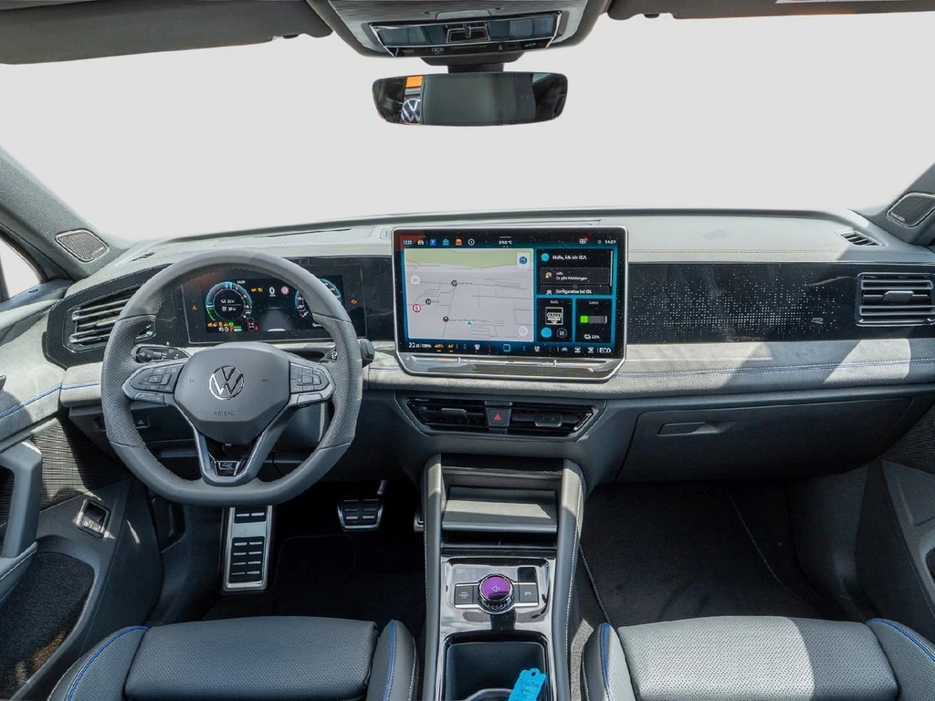 Volkswagen-Tiguan-image-9