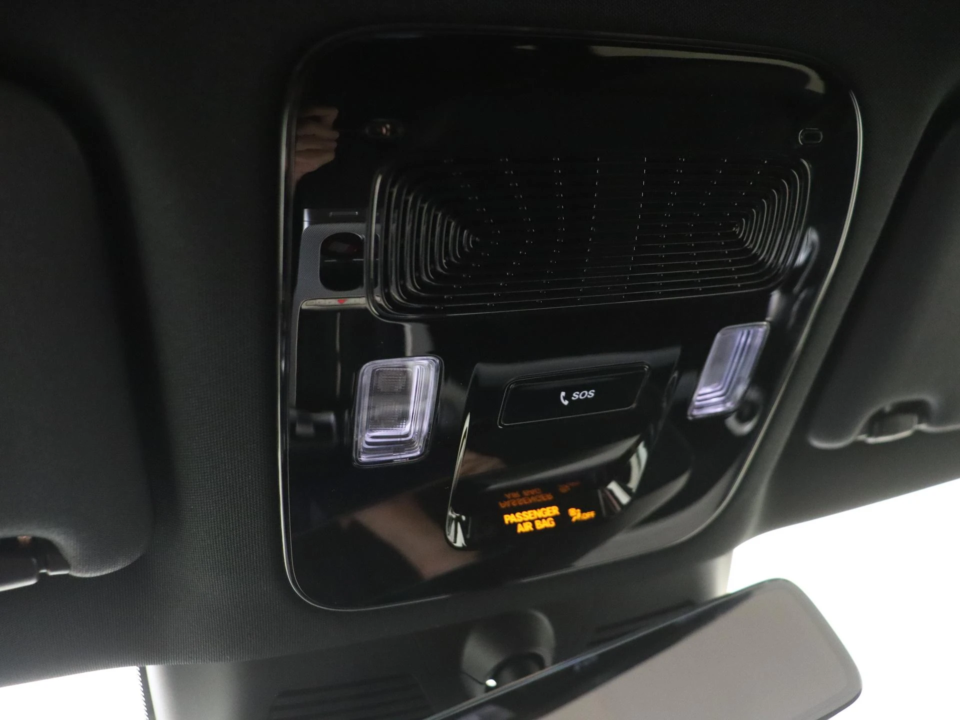 Mercedes-Benz-C-Klasse-image-22