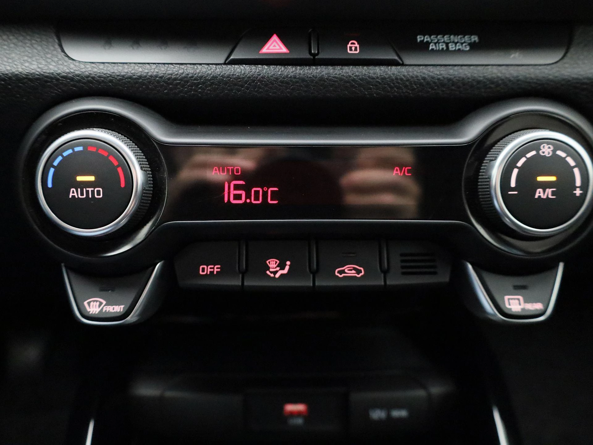 Kia-Stonic-image-18