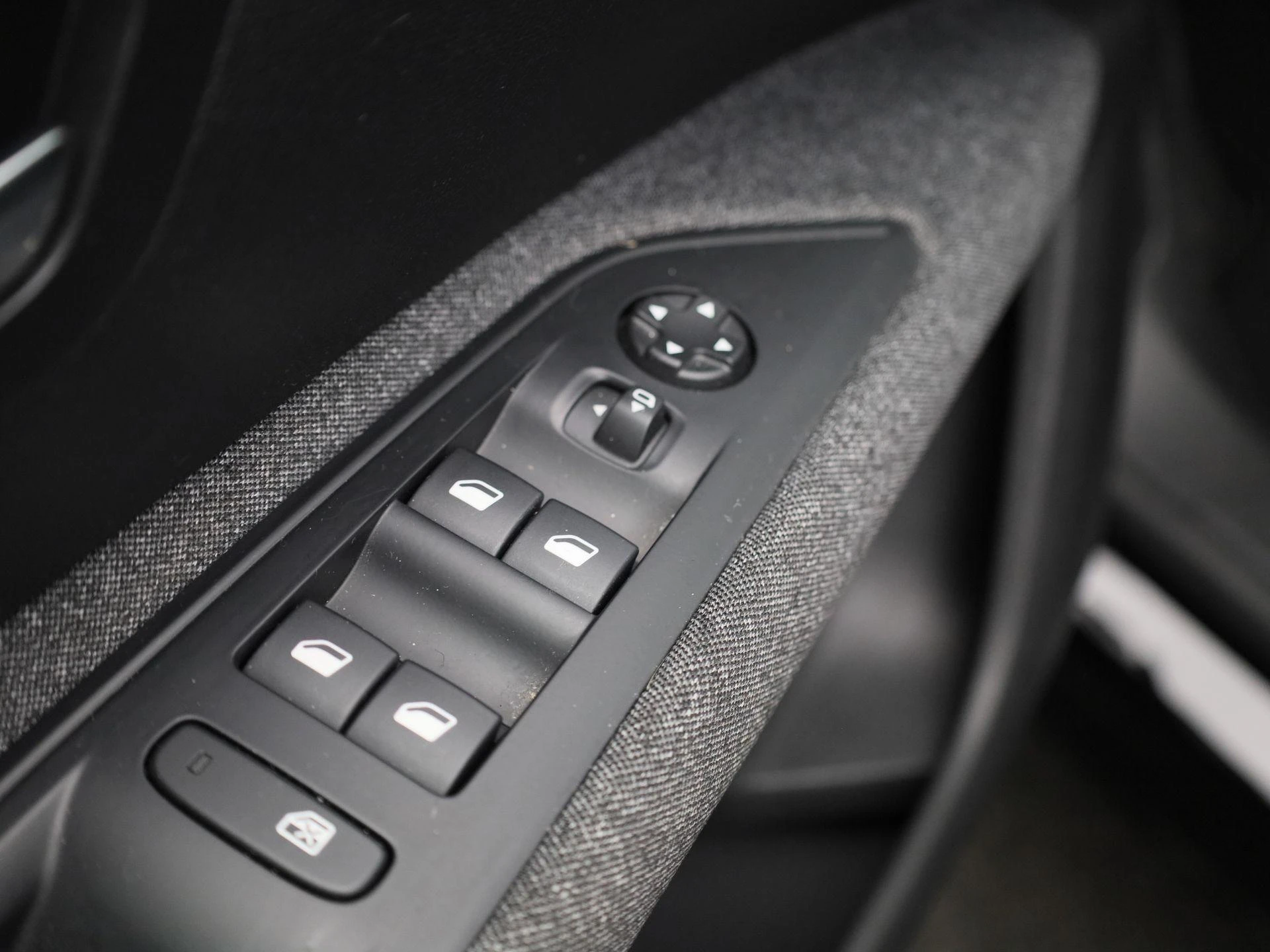 Peugeot-5008-image-31