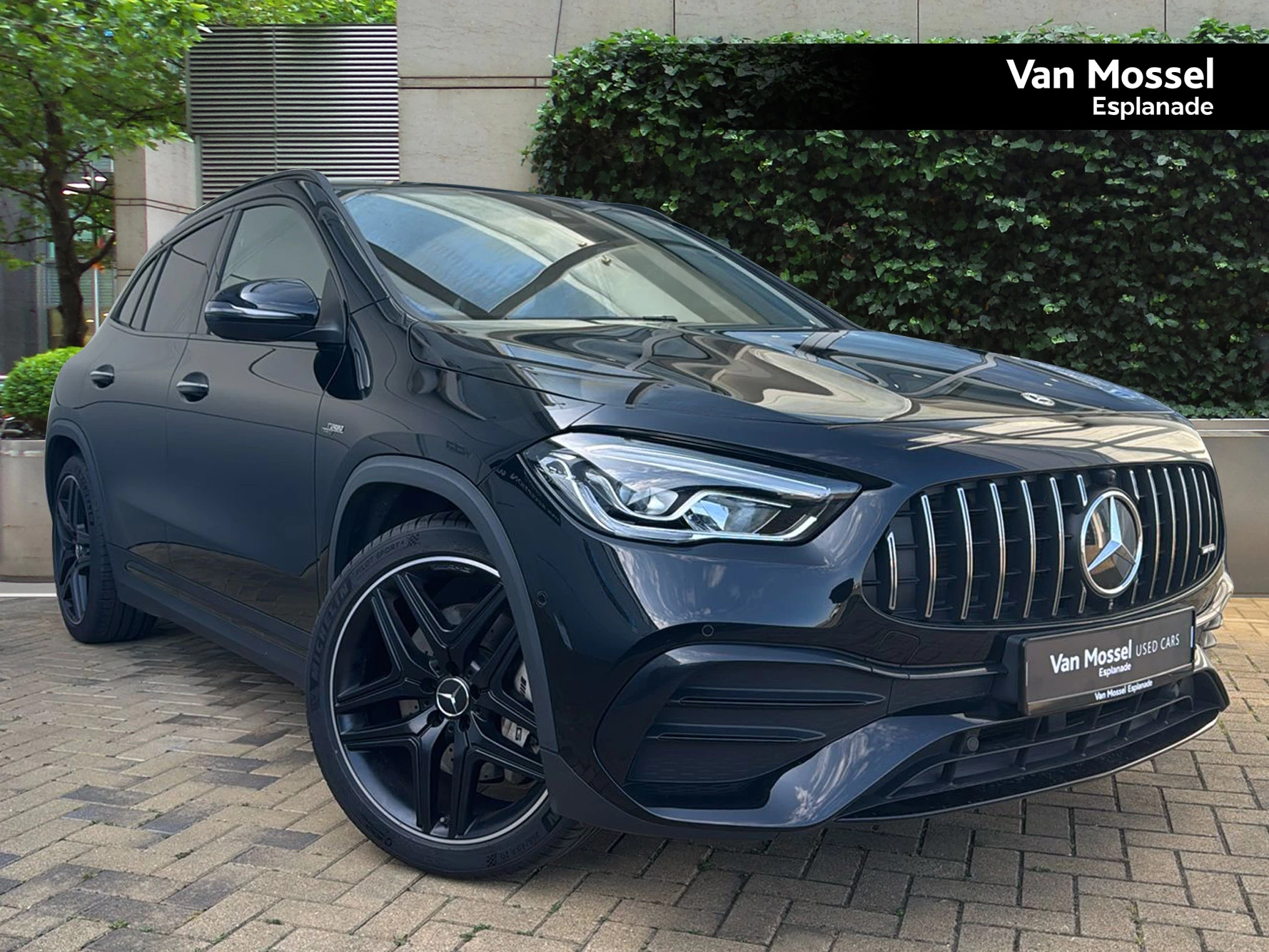 Mercedes-Benz-GLA-image-0