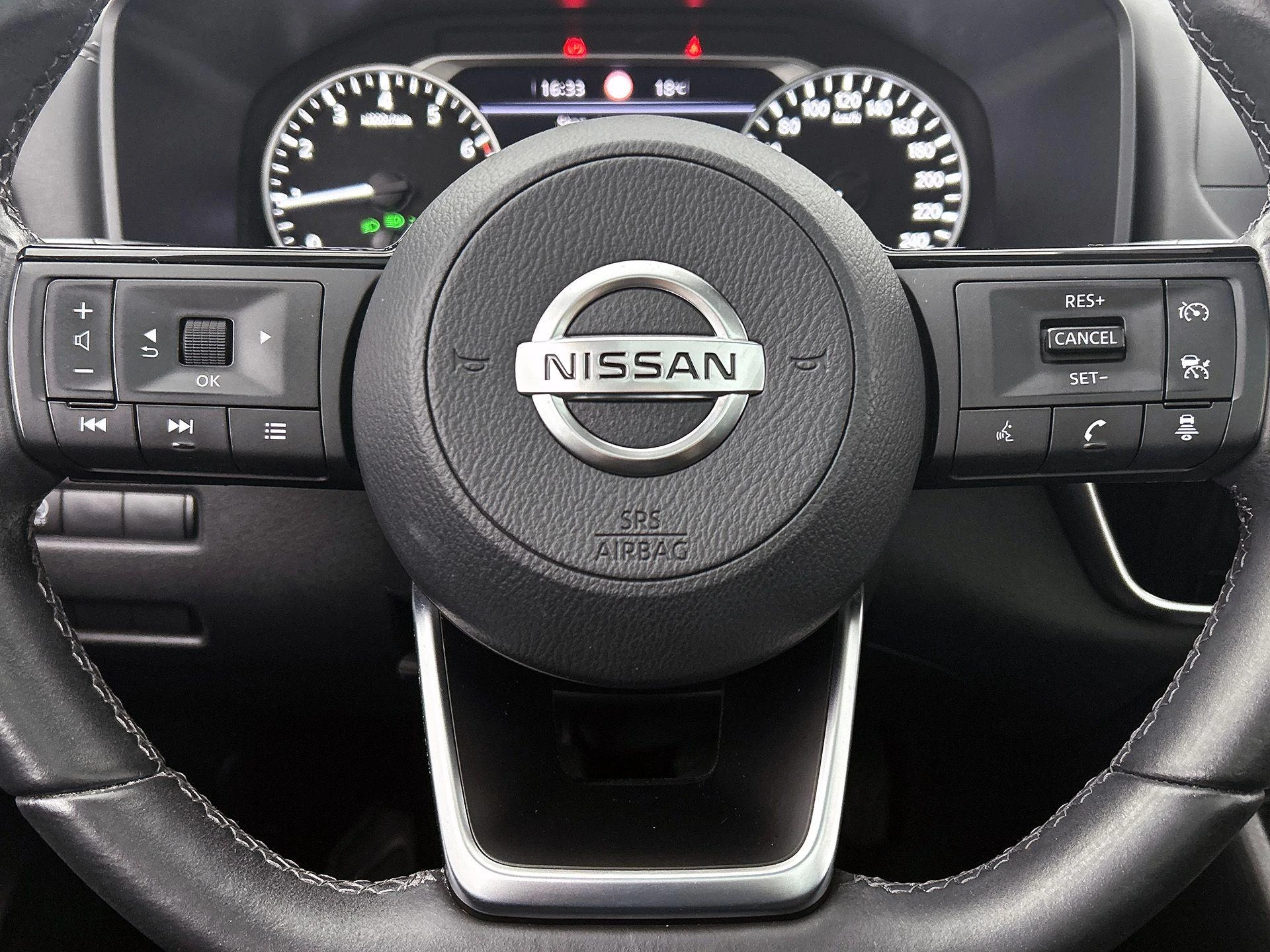 Nissan-QASHQAI-image-33