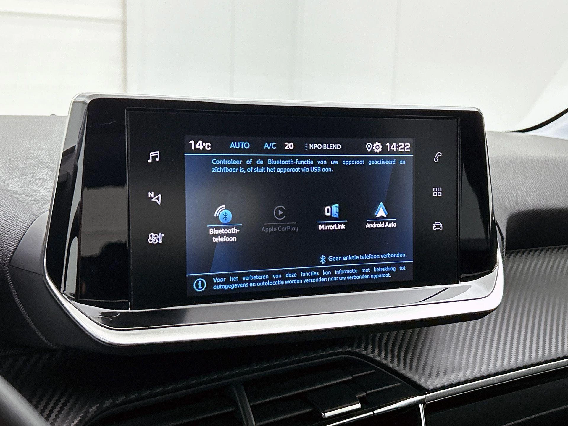 Peugeot-208-image-11